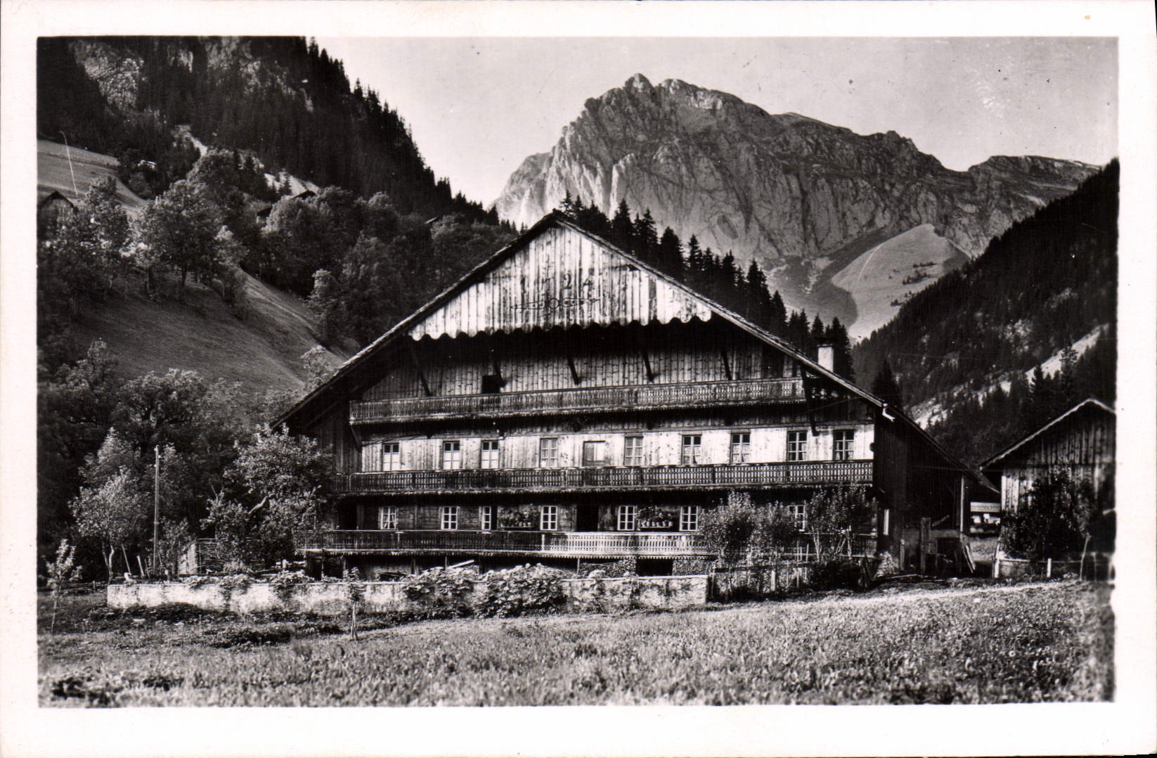 Les Cornettes de Bise (2.432 m.) — Die Monts du Chablais — Éditions du Cellard, Lyon