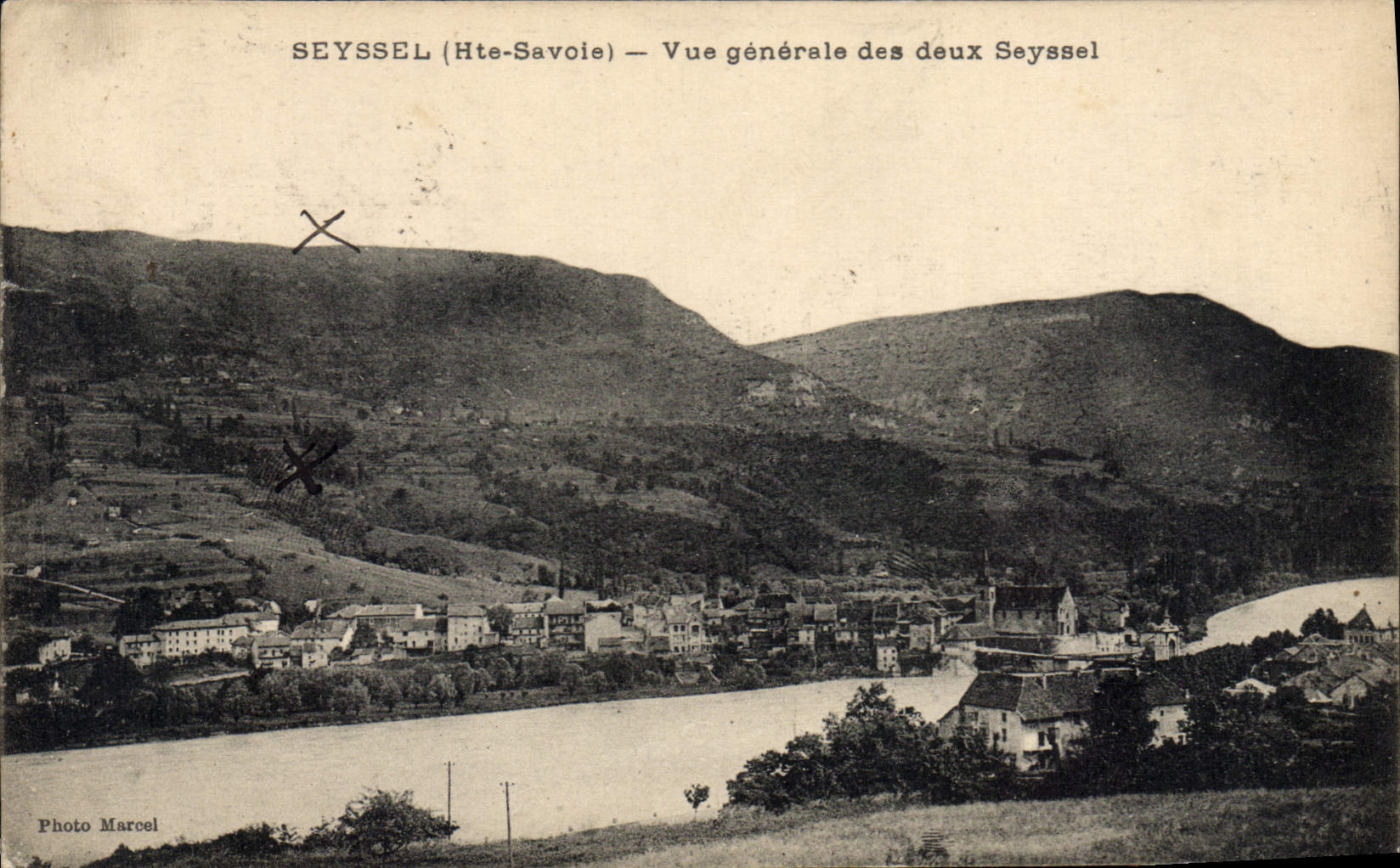 Seyssel (Hte-Savoie) — Vue générale des deux Seyssel — Photo Marcel