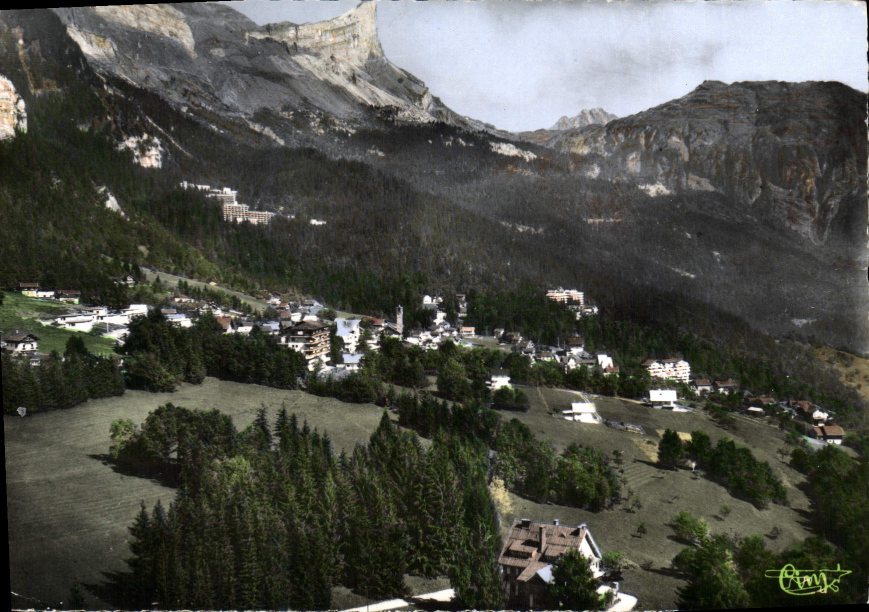 Plateau-d'Assy (Haute-Savoie) — Allgemeiner Blick — Im Hintergrund, die Pointe d'Avére; am äußersten Rand, die Verte — Combiér Imp. Nâcy (S.-et-L.)