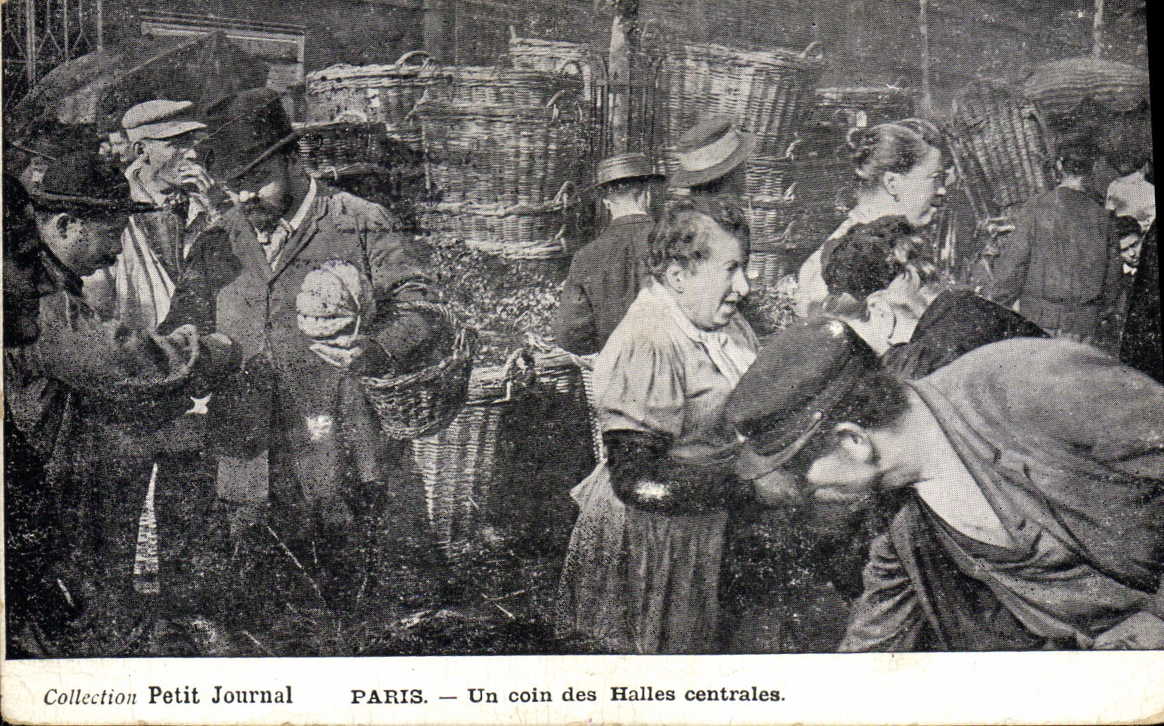 PARIS — Un coin des Halles centrales — Collection Petit Journal