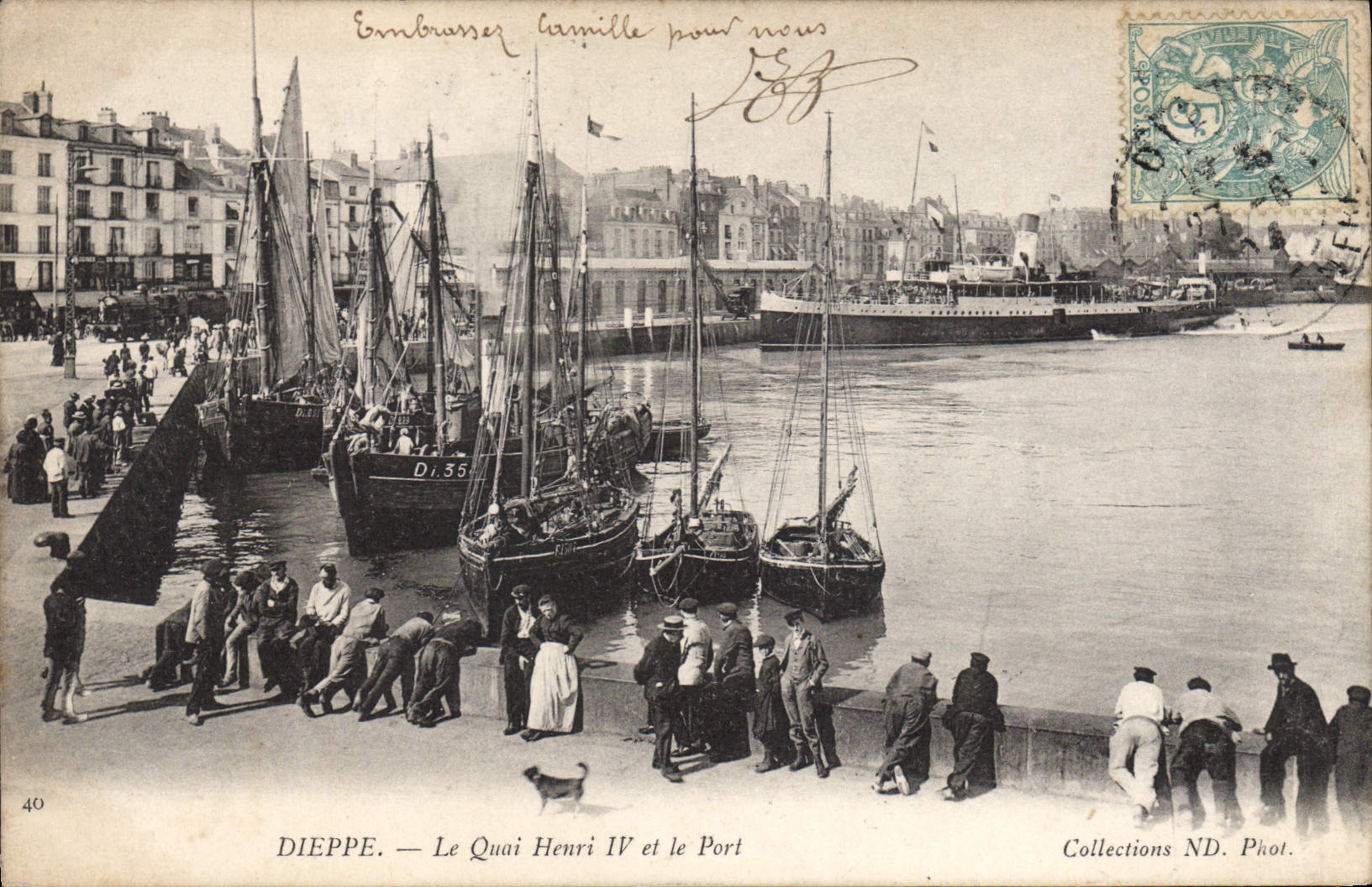 CPA Dieppe Le Quai Henri IV Et Le Port