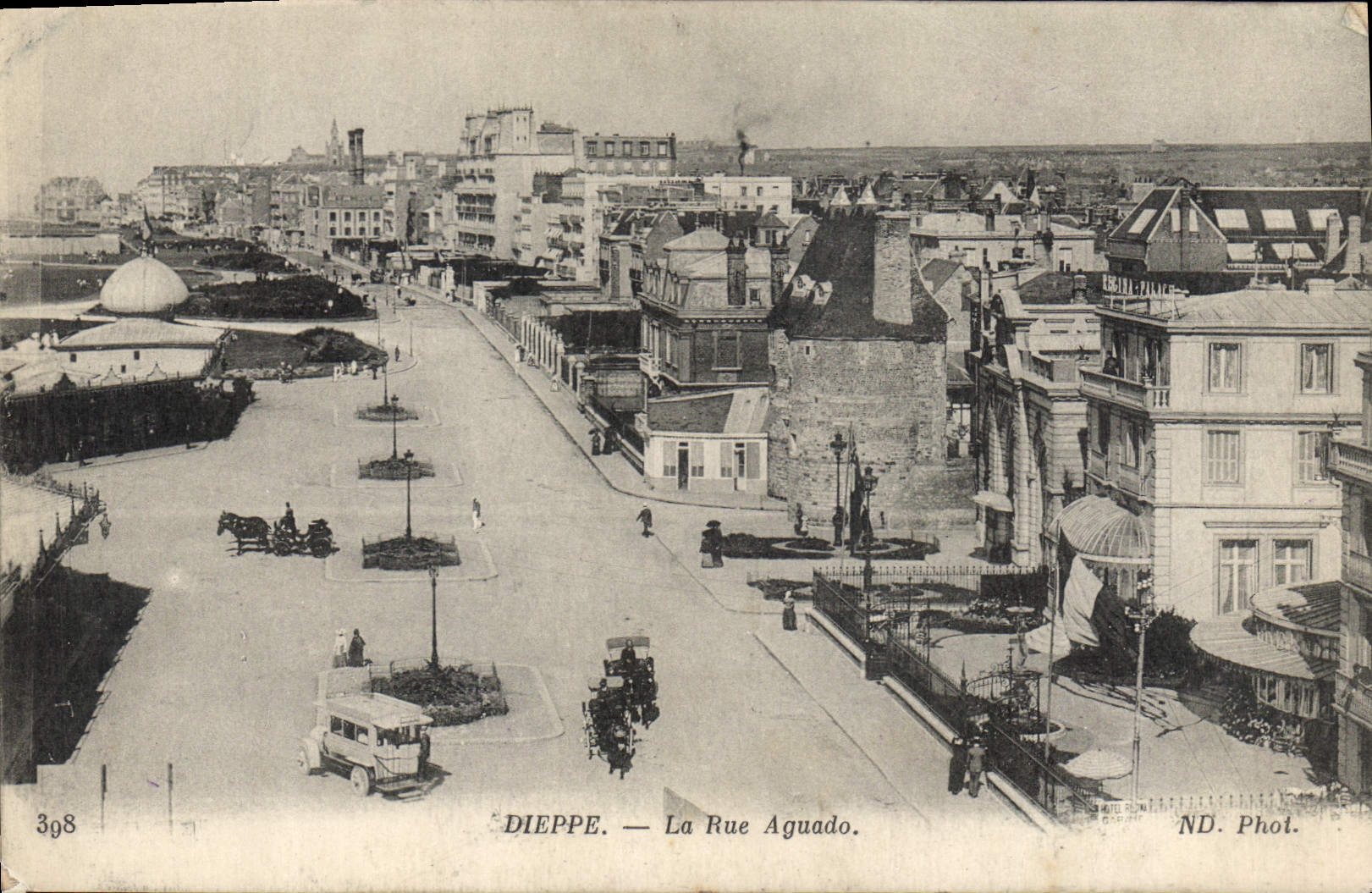 Dieppe — La Rue Aguado — ND. Phot.