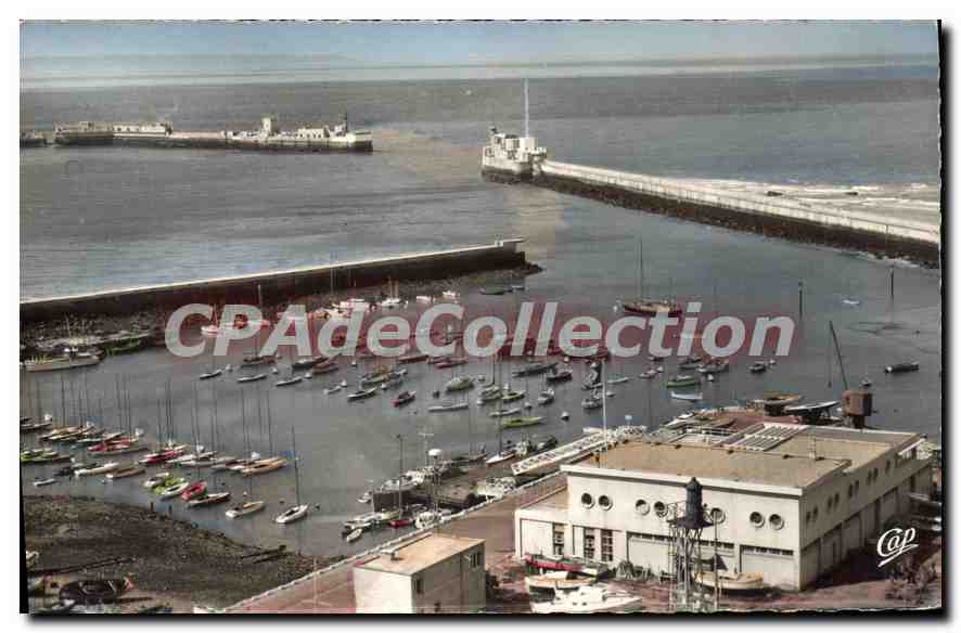 CPA Le Havre Le Bassin Des Yachts Et I'Entree Du Port