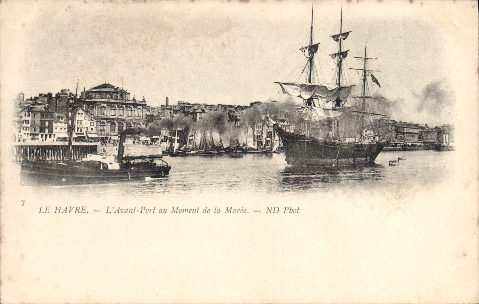 Le Havre — L'Avant-Port au Moment de la Marée — ND Phot