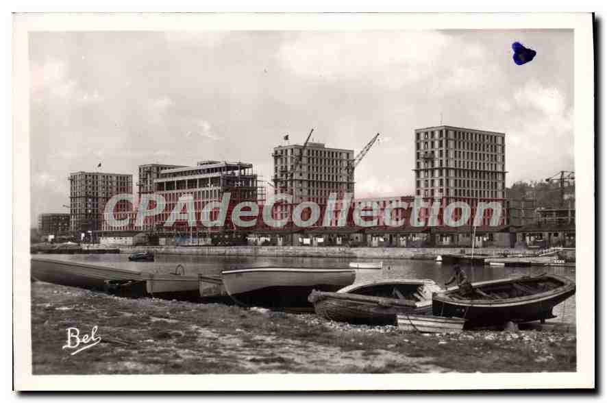 CPA Le Havre Le Bassin Du Commerce nouveaux immeubles