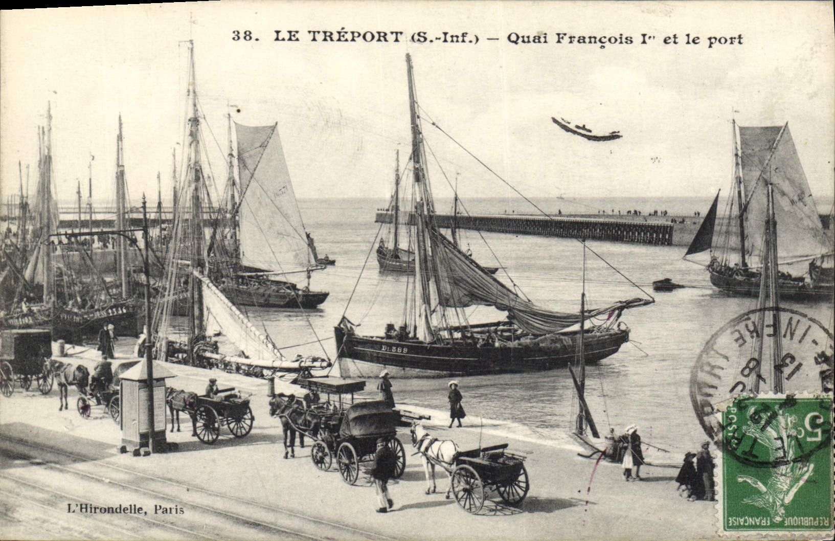 CPA Le Treport Quai François 1er et le port