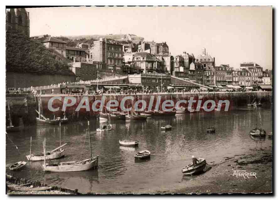 CPSM Le Treport Le Port à Maree Basse et le musoir