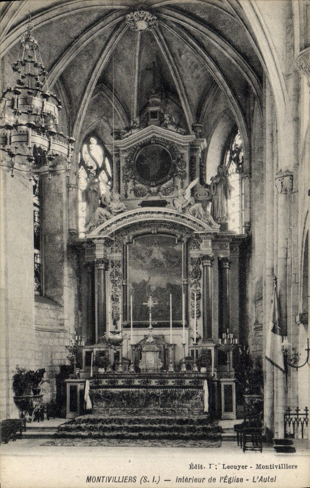 CPA Montivilliers Interieur De I'Eglise