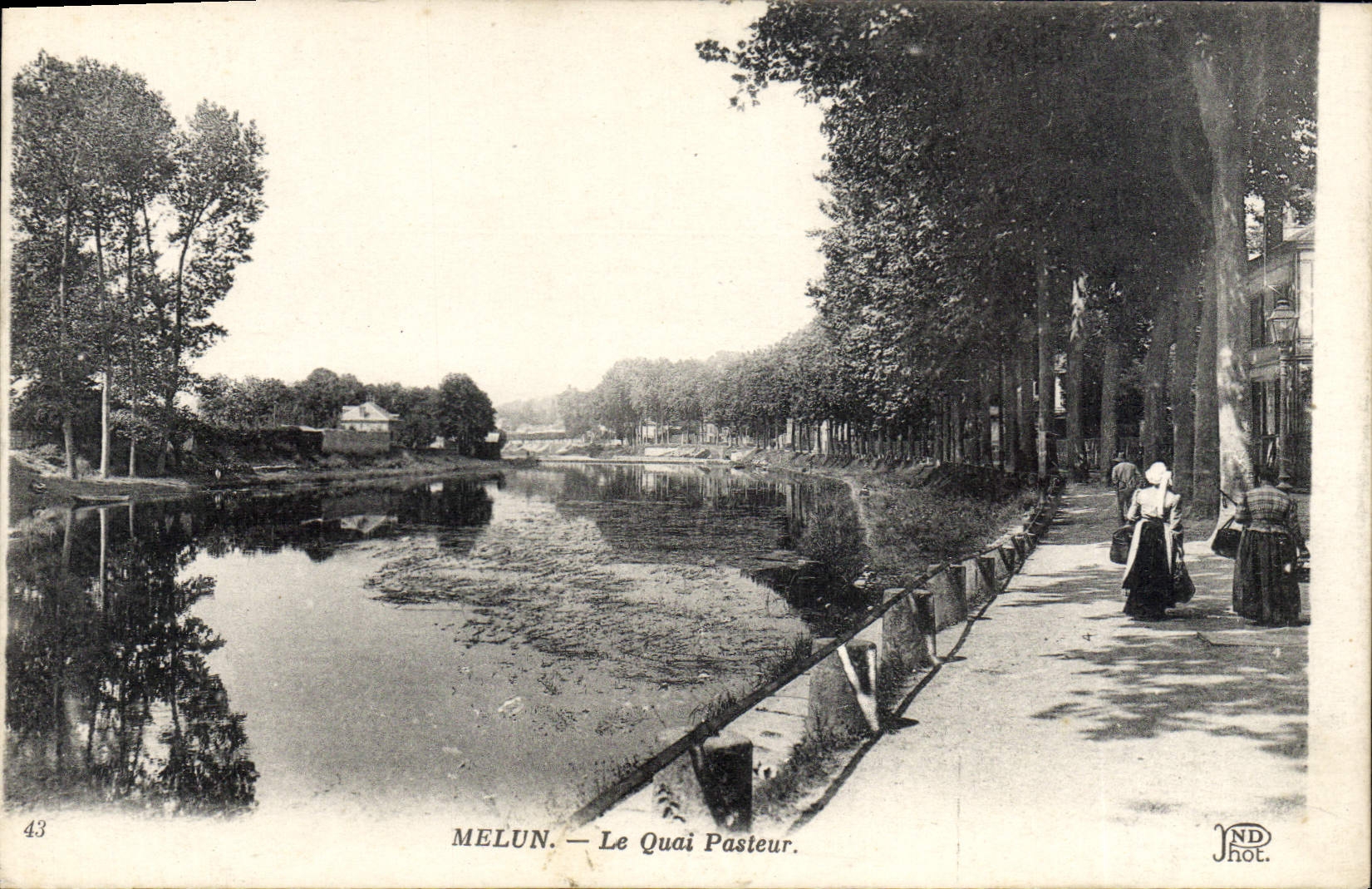 CPA Melun Le Quai Pasteur