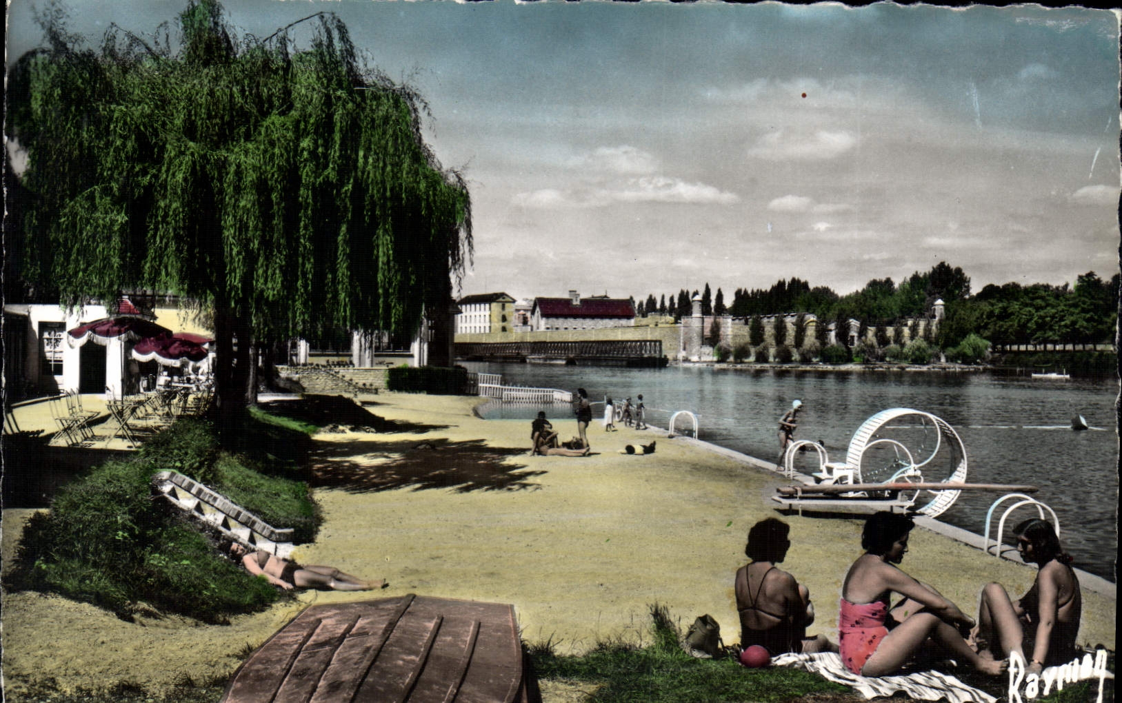 CPA Melun La Plage Les Jeux