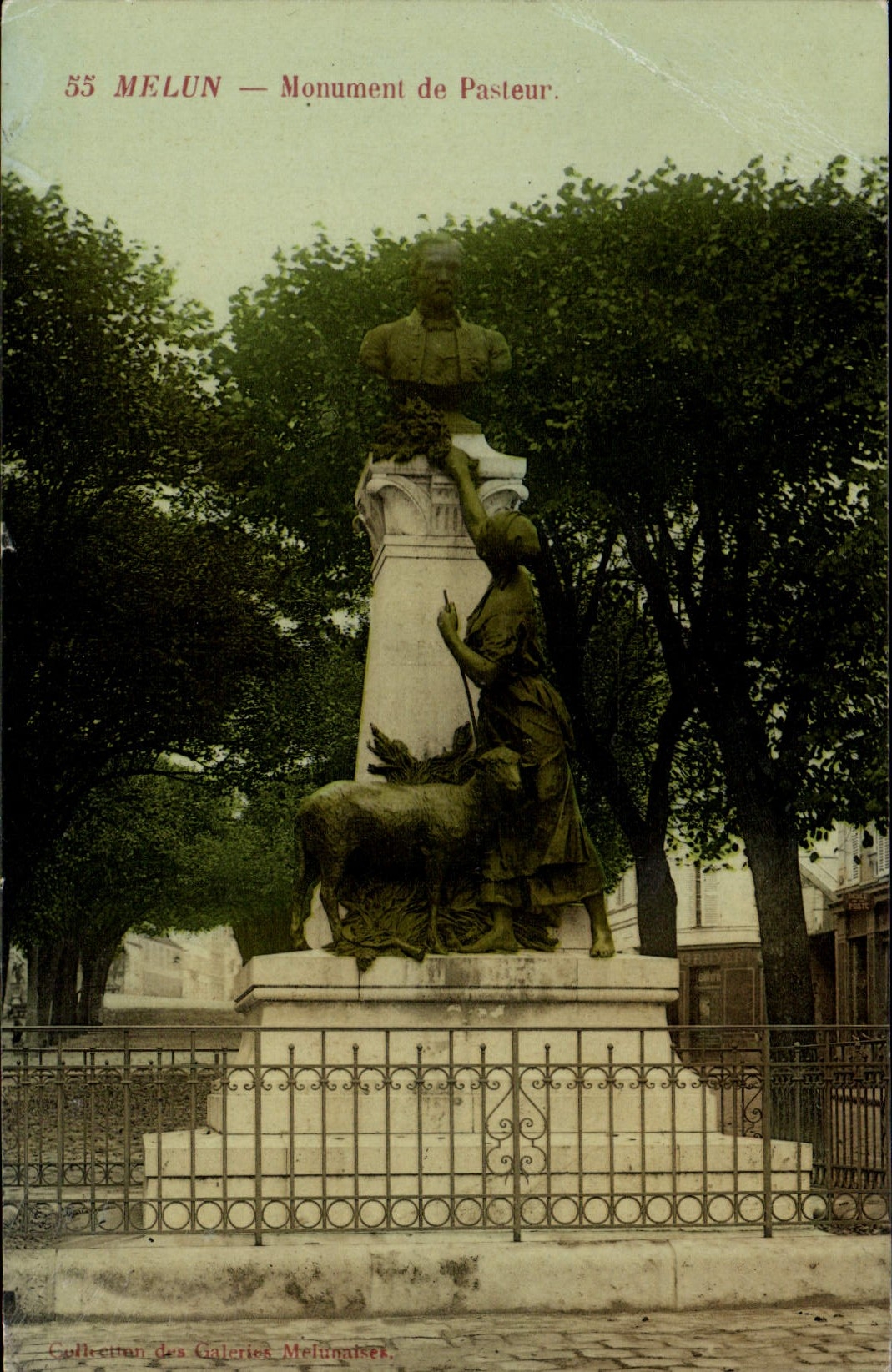 CPA Melun Monument De Pasteur