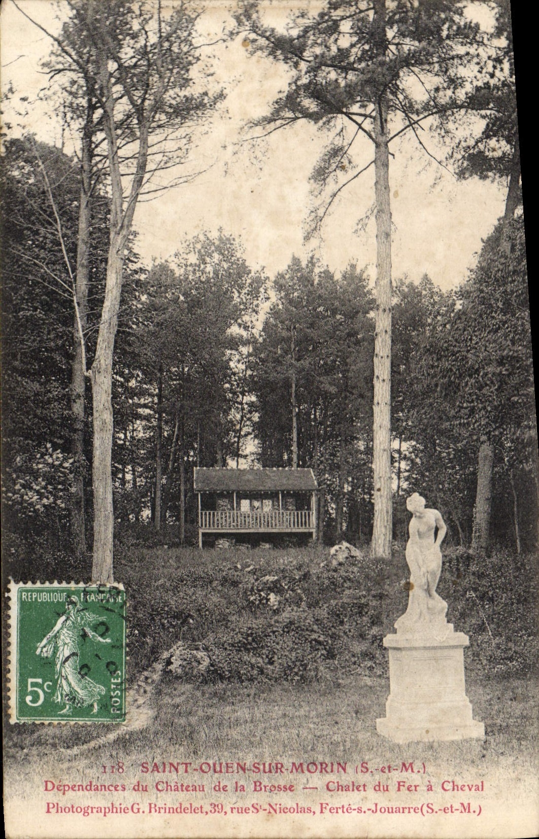 Saint-Ouen-sur-Morin — Dépendances du Château de la Brosse — Chalet du Fer à Cheval — Photographie G. Brindelet