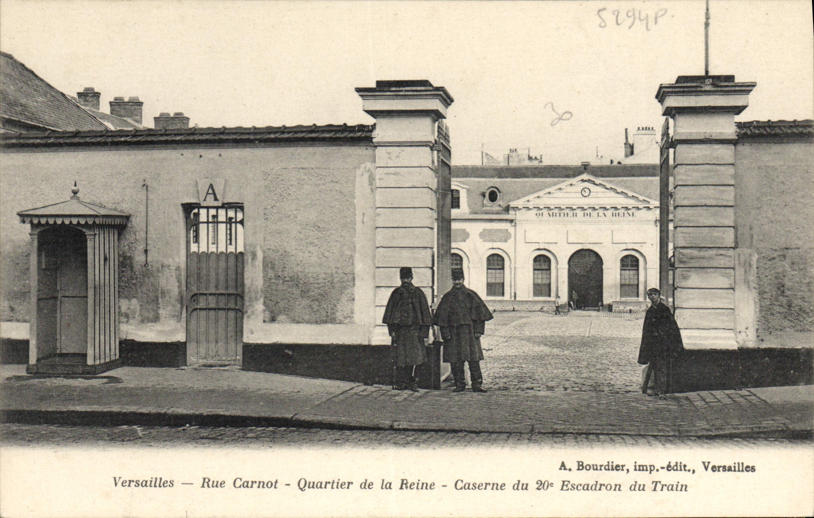 Versailles — Rue Carnot — Quartier de la Reine — Caserne du 20e Escadron du Train — A. Bourdier, imp.-édit., Versailles