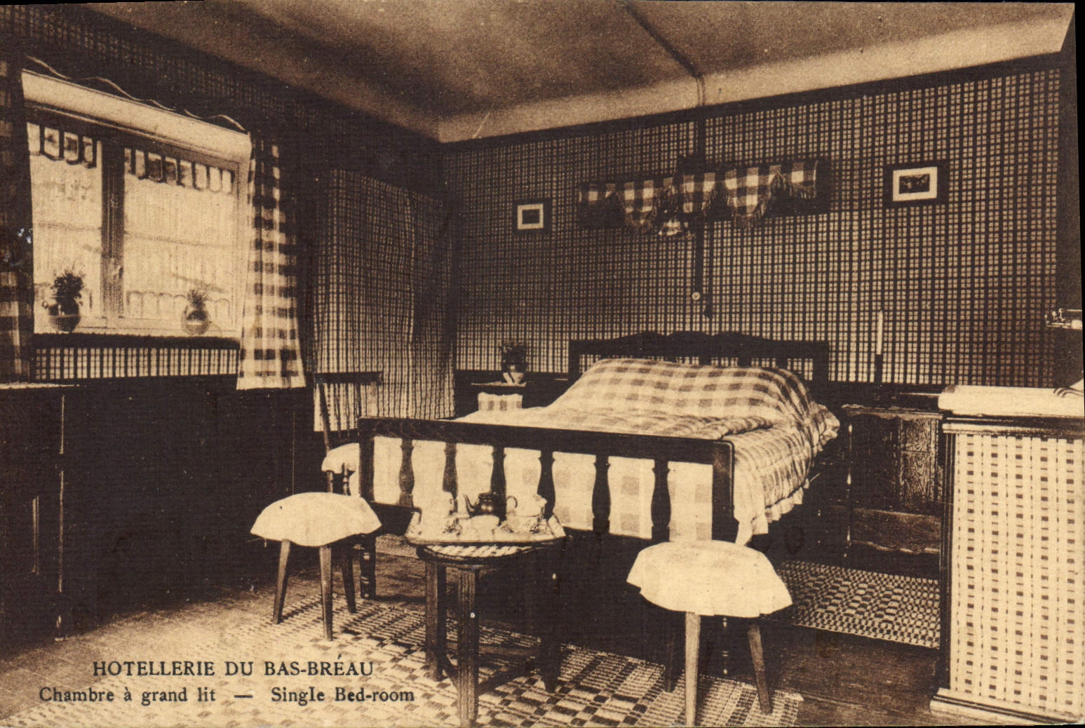 Hôtel du Bas-Bréau — Chambre à grand lit — Imp. H. Bouque, Paris