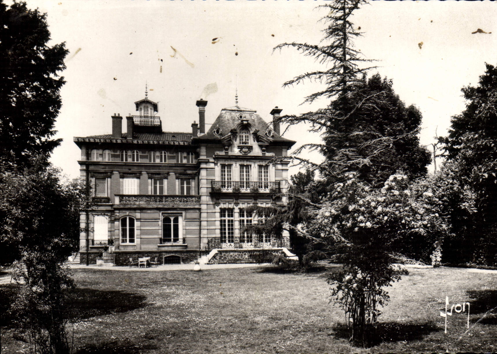 CPSM Fontenay Sous Bois Le Pavillon Berggrav rue Pierre Sémard Home d'enfants de bonsecours