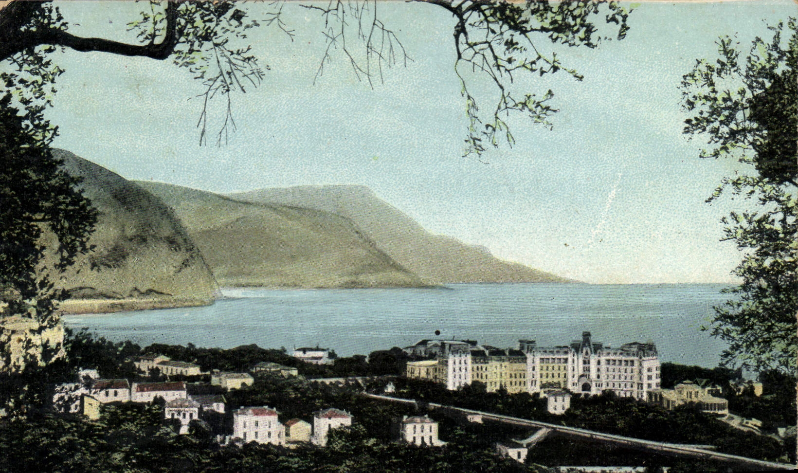Vue de la ville au bord d'un lac — éditeur LAVY & Cie