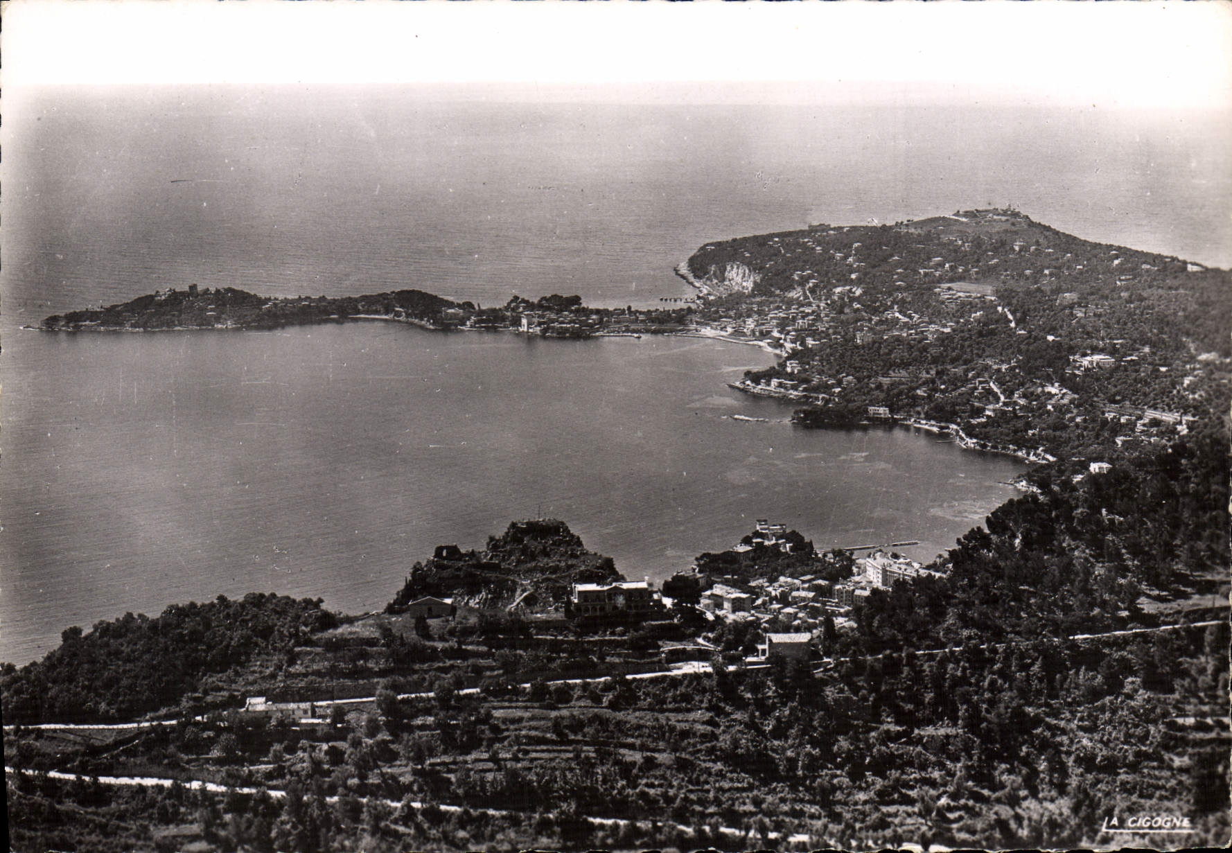 Beaulieu et Saint-Jean-Cap-Ferrat — vus de la Moyenne Corniche — Éditions 'LA CIGOGNE'