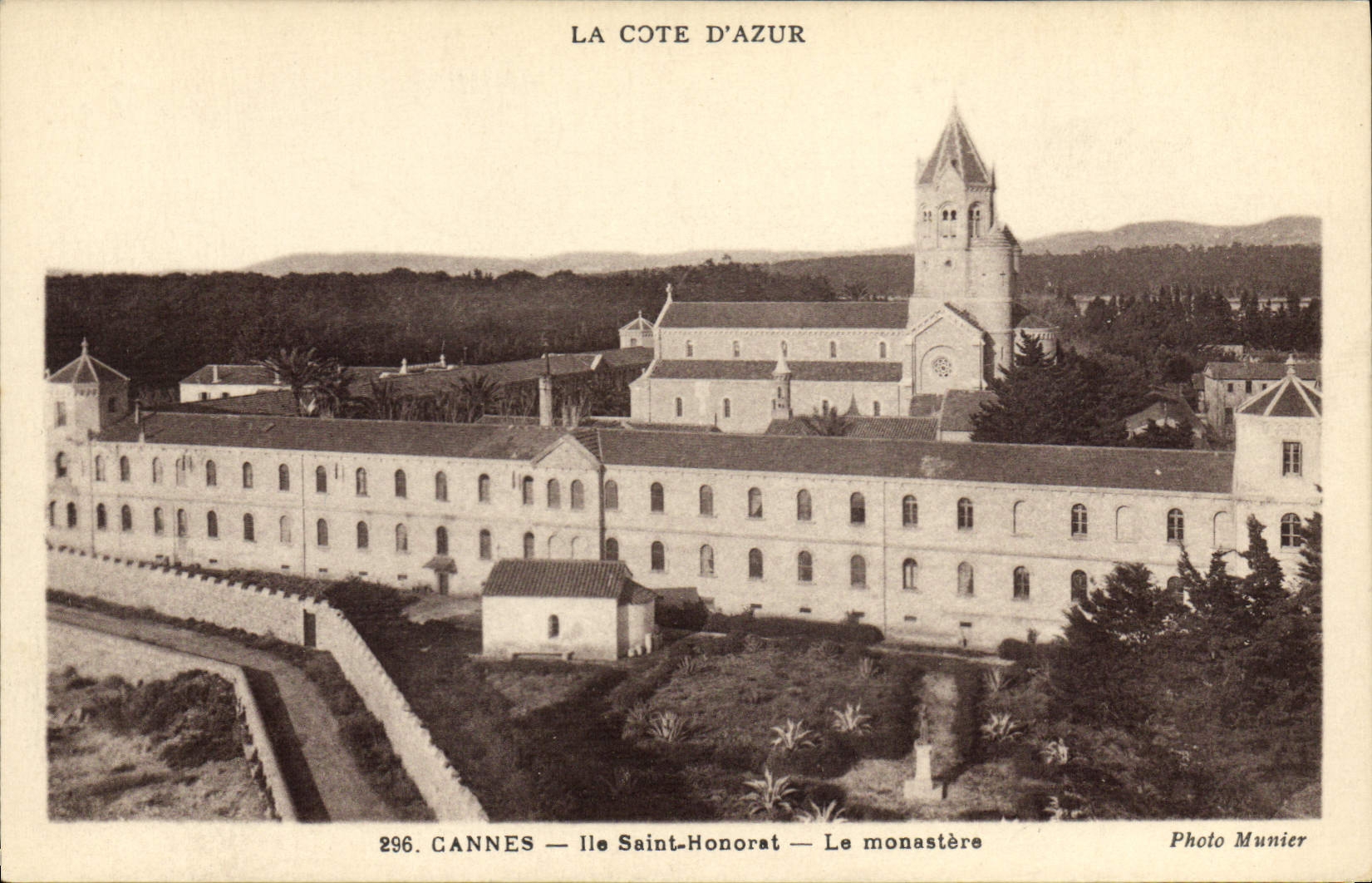CPA Cannes Ile Saint Honorat Le Monastere