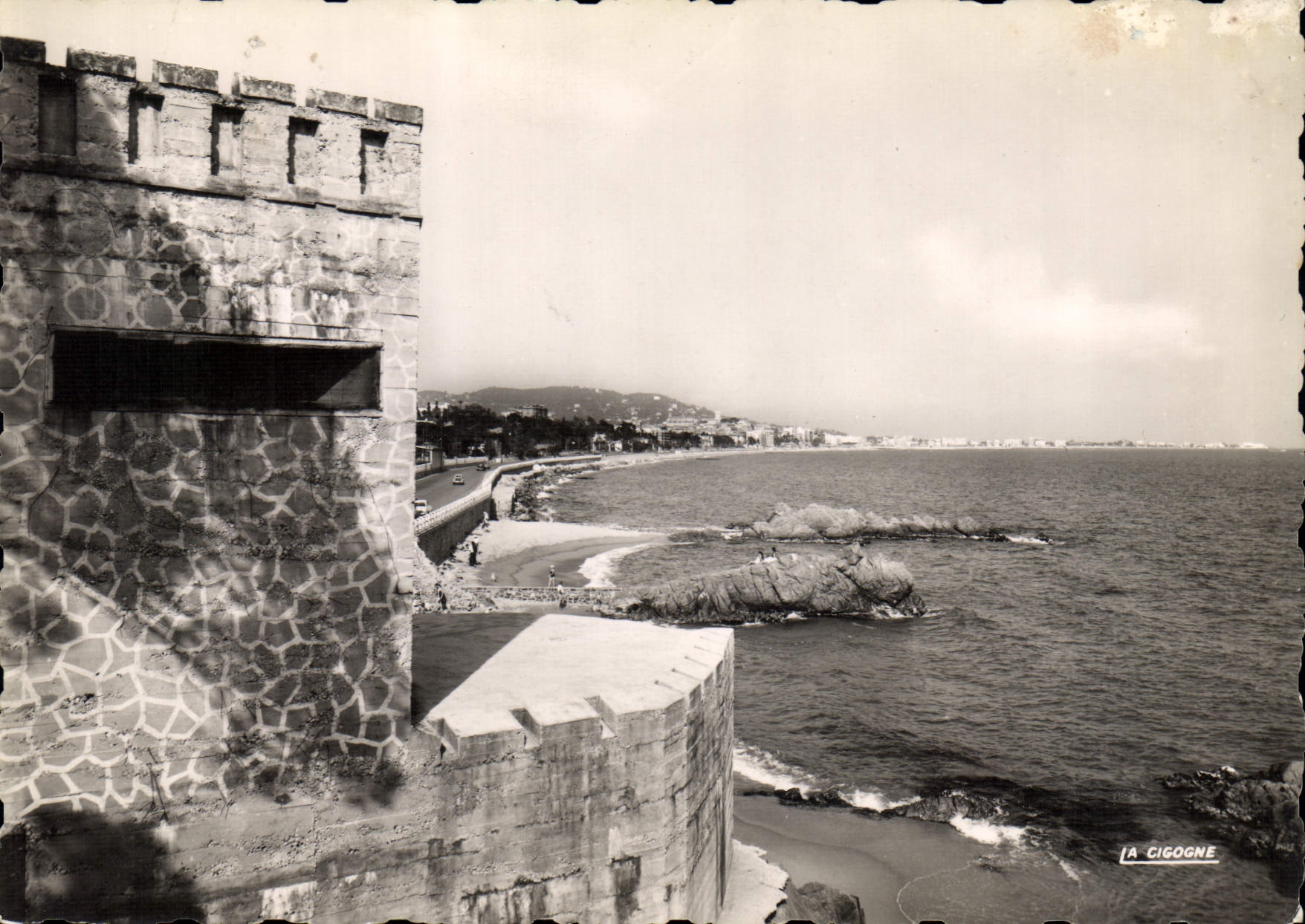 CPSM Cannes La Bocca La Plage Vue De La Tour Du Château