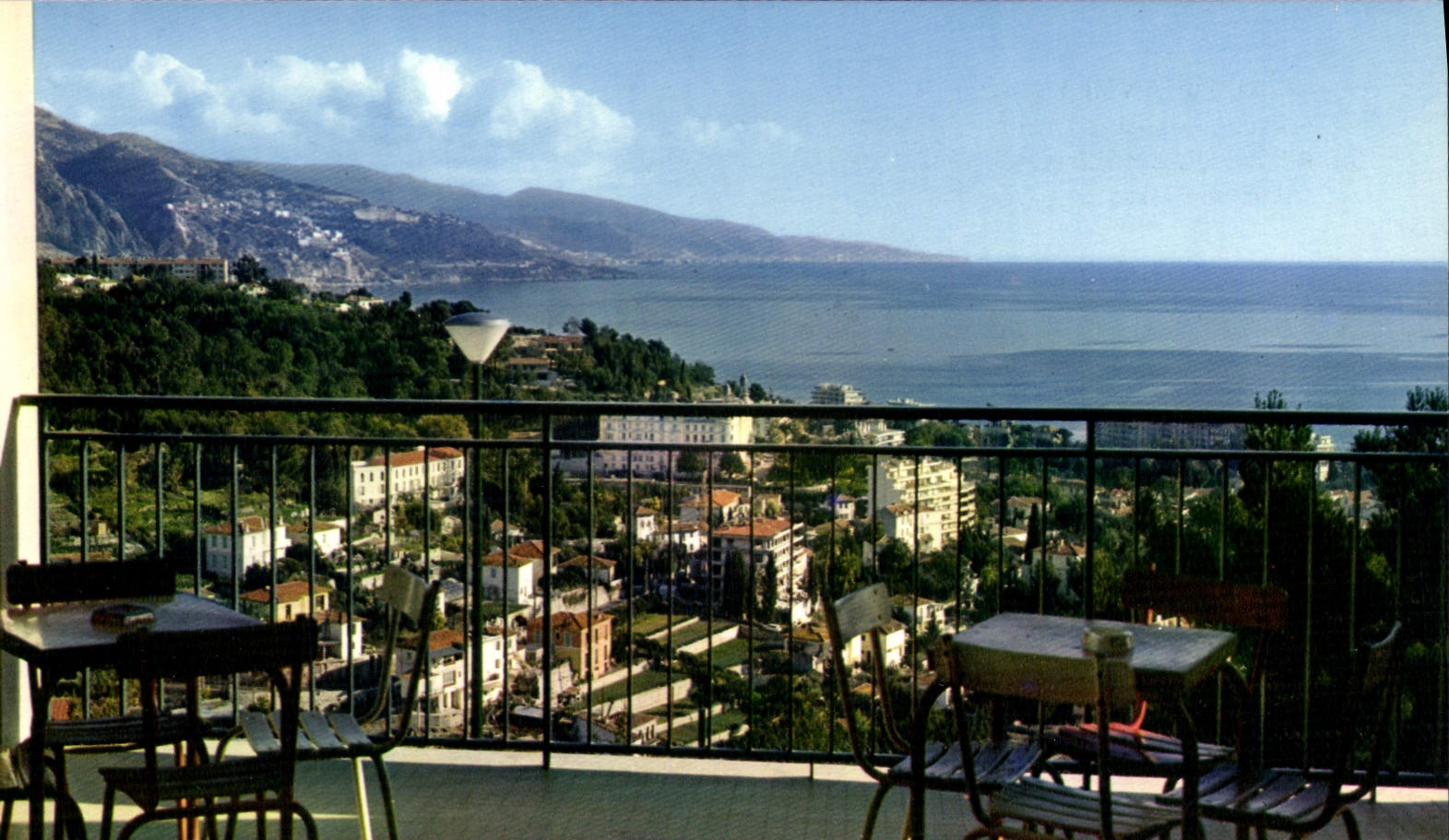 Vue sur l'Italie prise du Bar — Côte d'Azur — Les Éditions MEXICHROME, n°8769