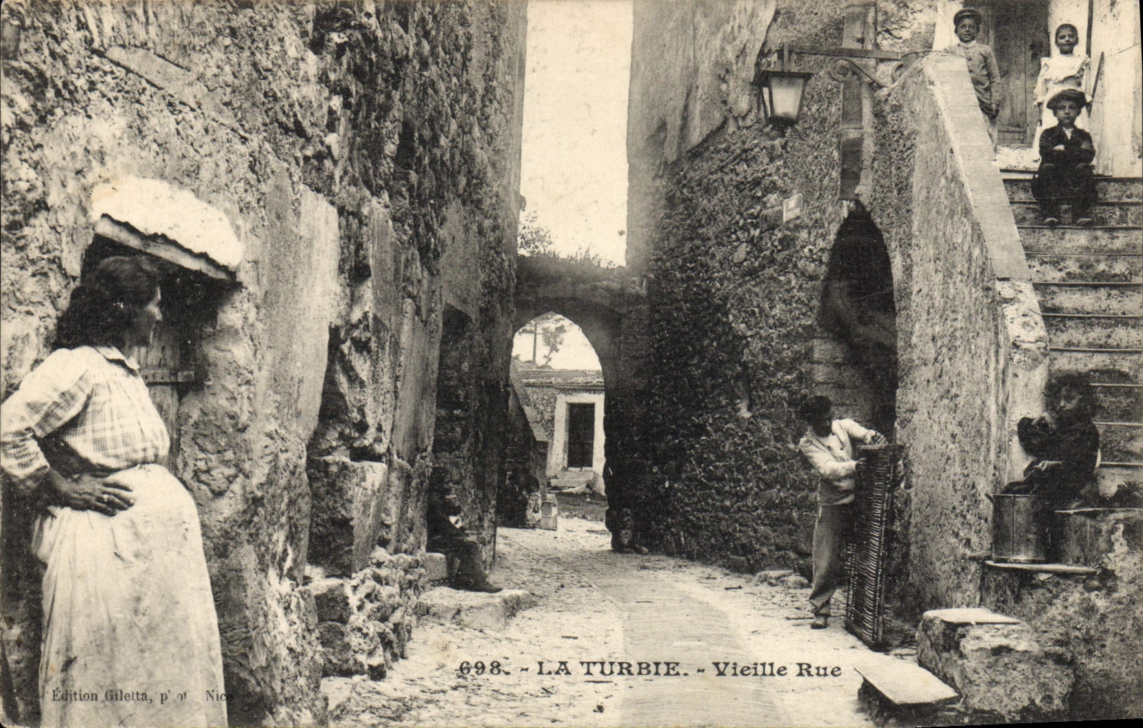 La Turbie — Vieille Rue — Édition Giletta, n° 698