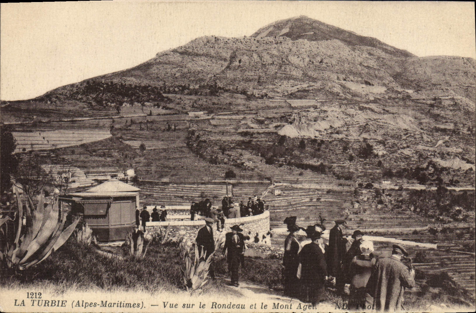 La Turbie (Alpes-Maritimes) — Vue sur le Rondeau et le Mont Aget — ND Photo, n° 1212