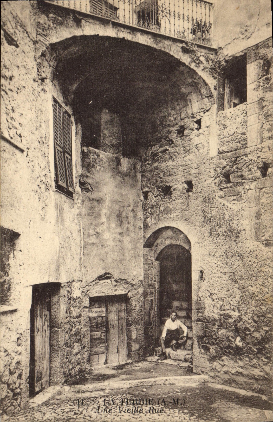La Turbie (A.M.) — Une Vieille Rue — Édition Léonard - La Turbie