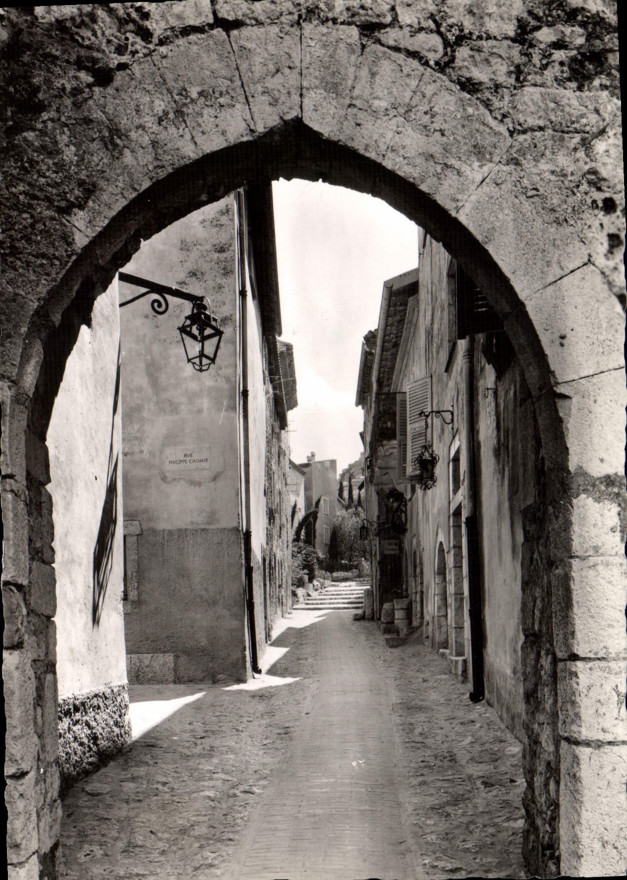 La Turbie — Porte intérieure du village — Éditions Photoguys-Nice, n° C 231