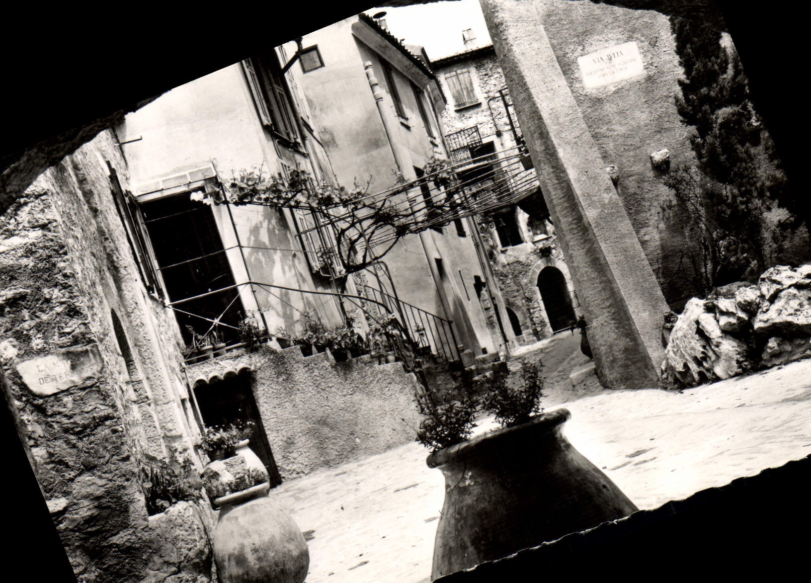 La Turbie — Un coin pittoresque — Éditions MAR, Nice, n° T 31