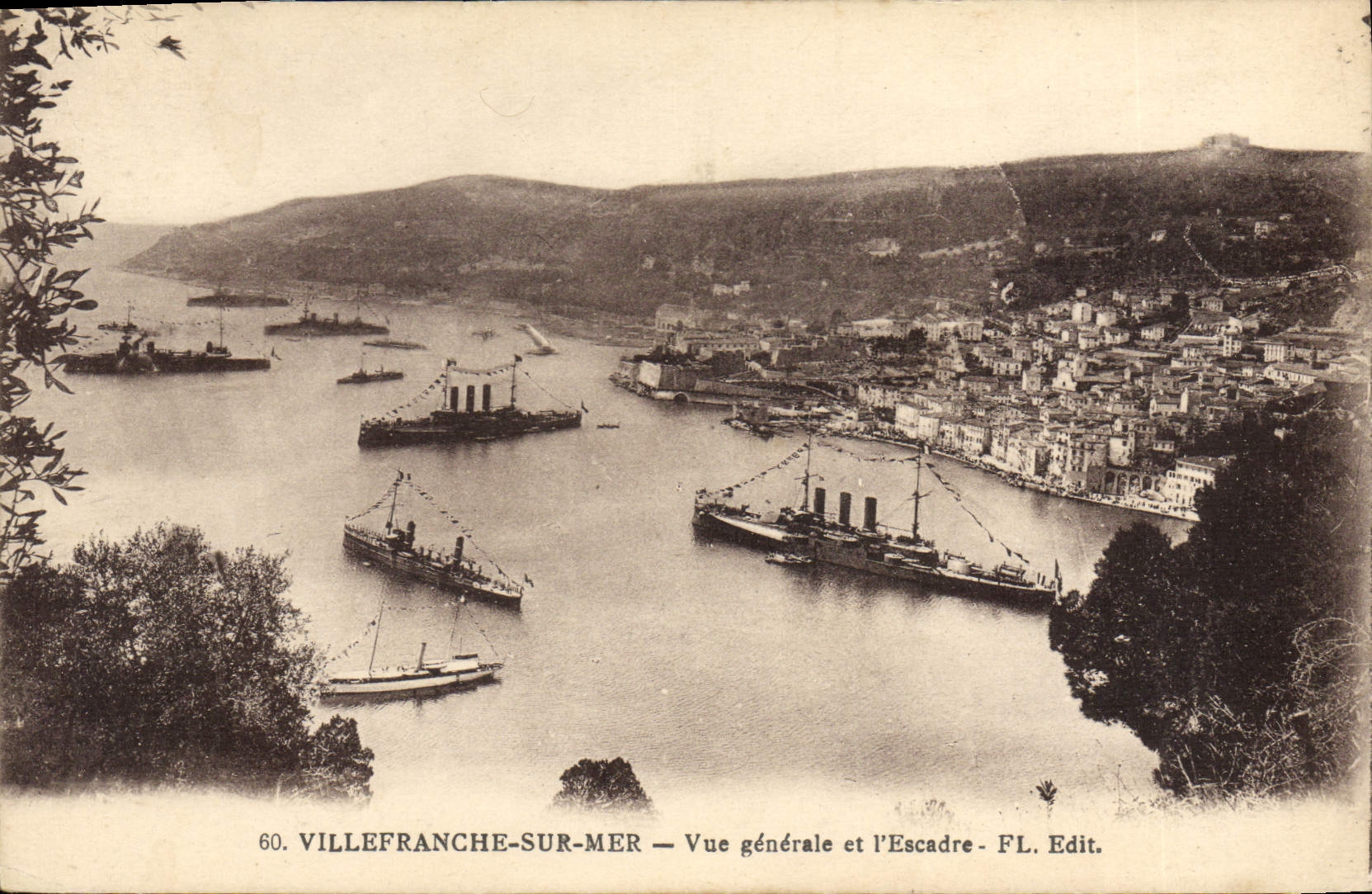 Villefranche-sur-Mer — Vue générale et l'Escadre — FL. Edit.