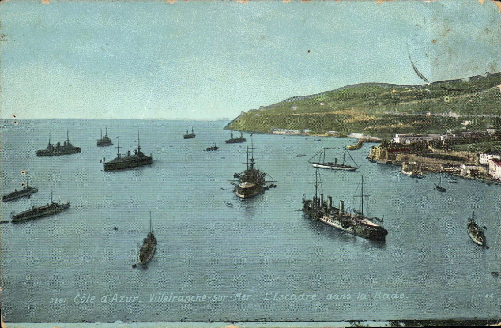 Côte d'Azur. Villefranche-sur-Mer. L'Escadre dans la Rade — éditeur C. N. R. C., n° 3261