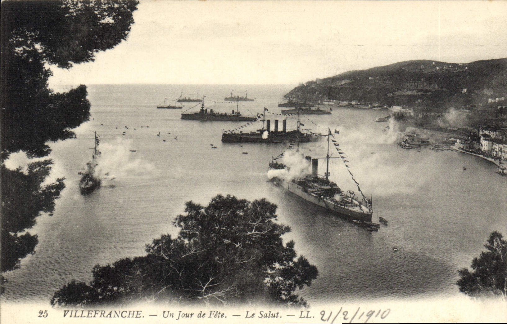 Villefranche — Un Jour de Fête — Le Salut — LL. 21/2/1910