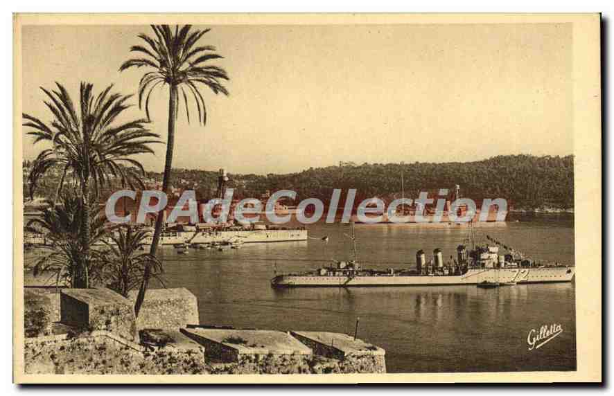 Port de Villefranche-sur-Mer — vue avec navire militaire — Gillotta