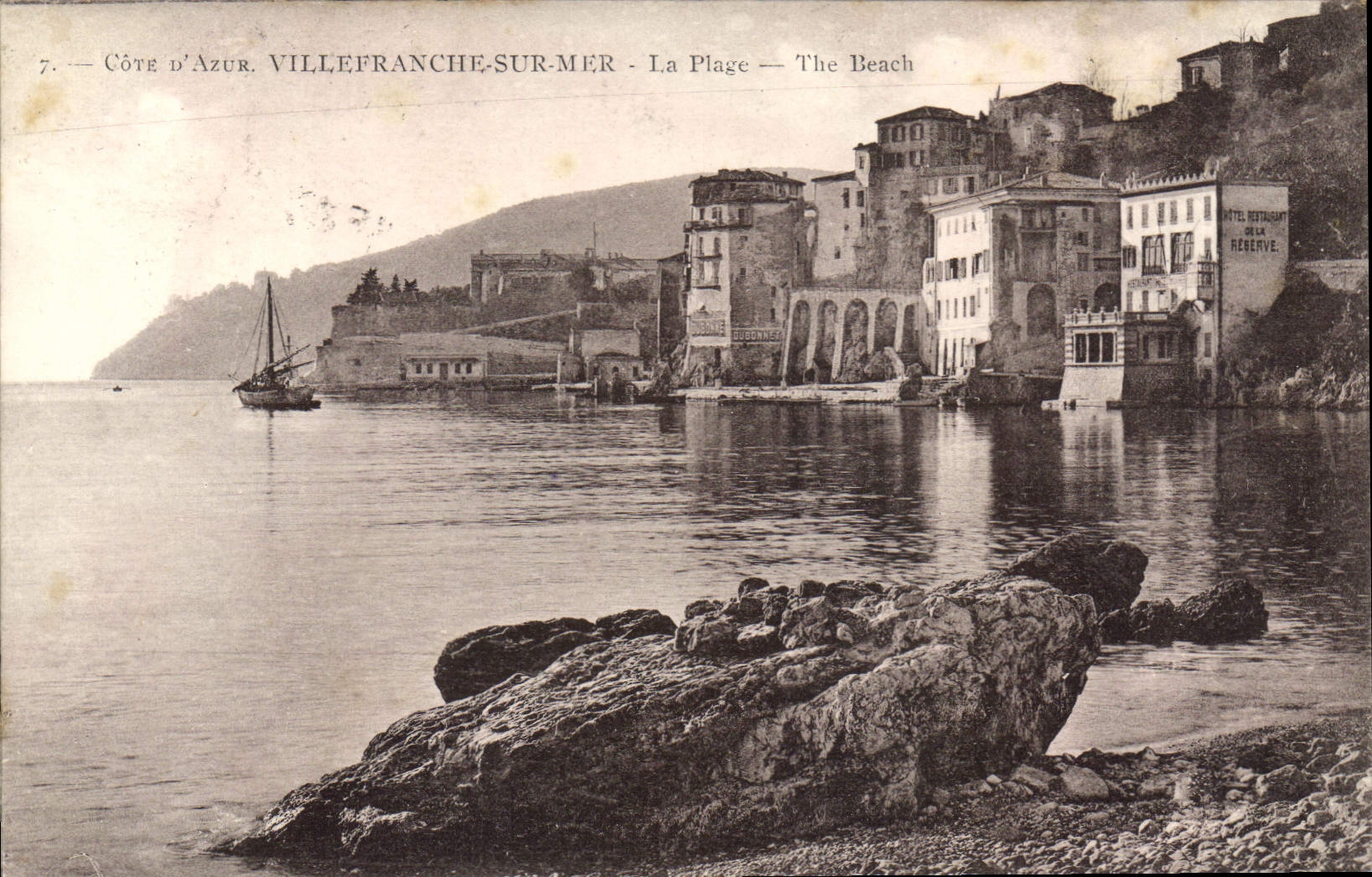 Villefranche-sur-Mer — La Plage — The Beach — Hôtel de la Réserve