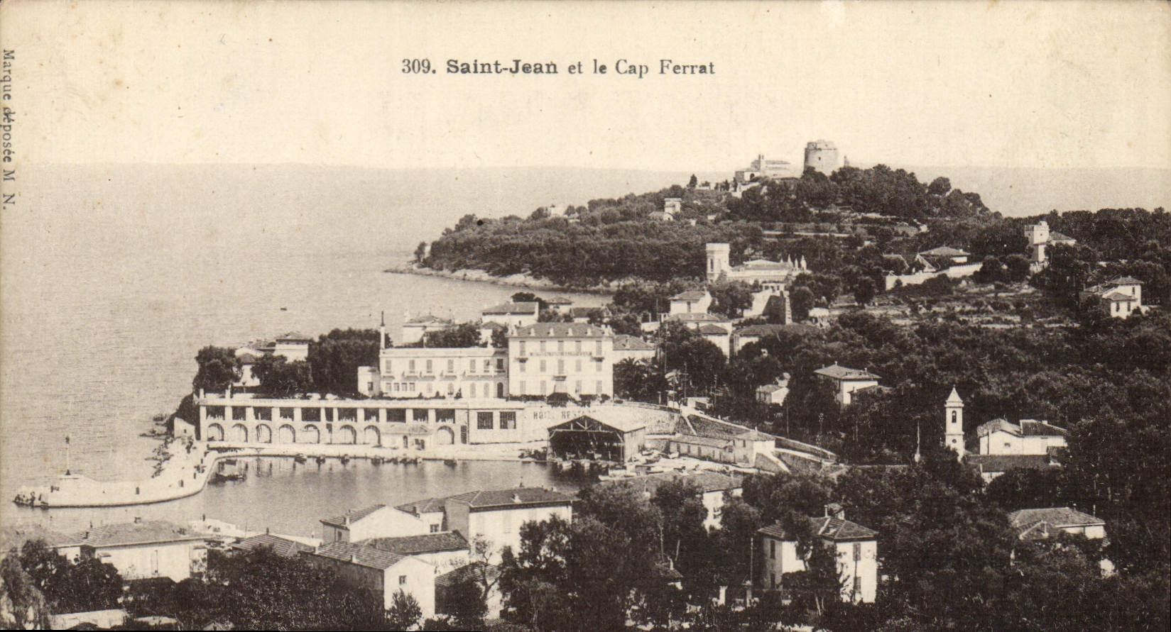 Saint-Jean et le Cap Ferrat — vue panoramique — Marque d'photo M. N. n°309