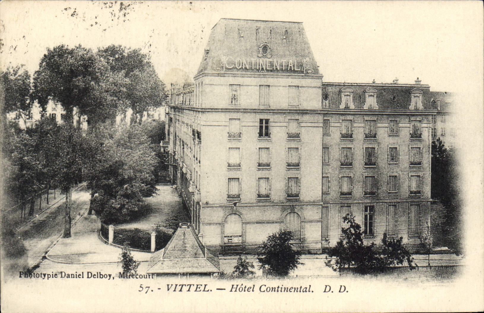 VITTEL — Hôtel Continental — Phototypie Daniel Delboy, Mirecourt