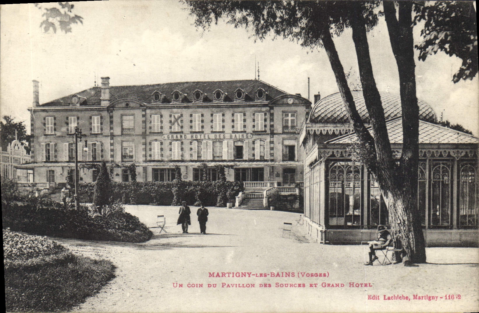 Martigny-les-Bains (Vosges) — Un coin du Pavillon des Sources et Grand Hotel — Edit Lachiche, n°146