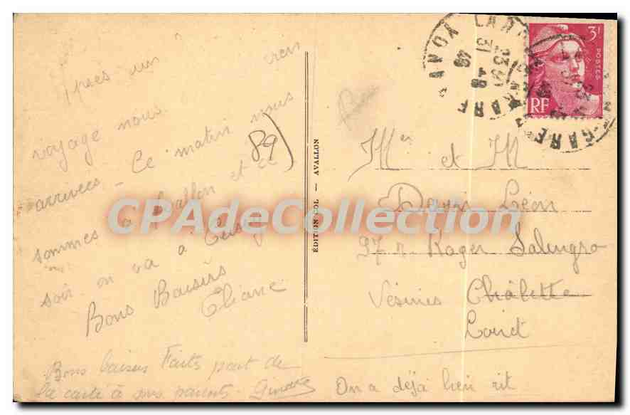Avallon — Place Vauban avec statue — CPAdeCollection n°205 — Reverso