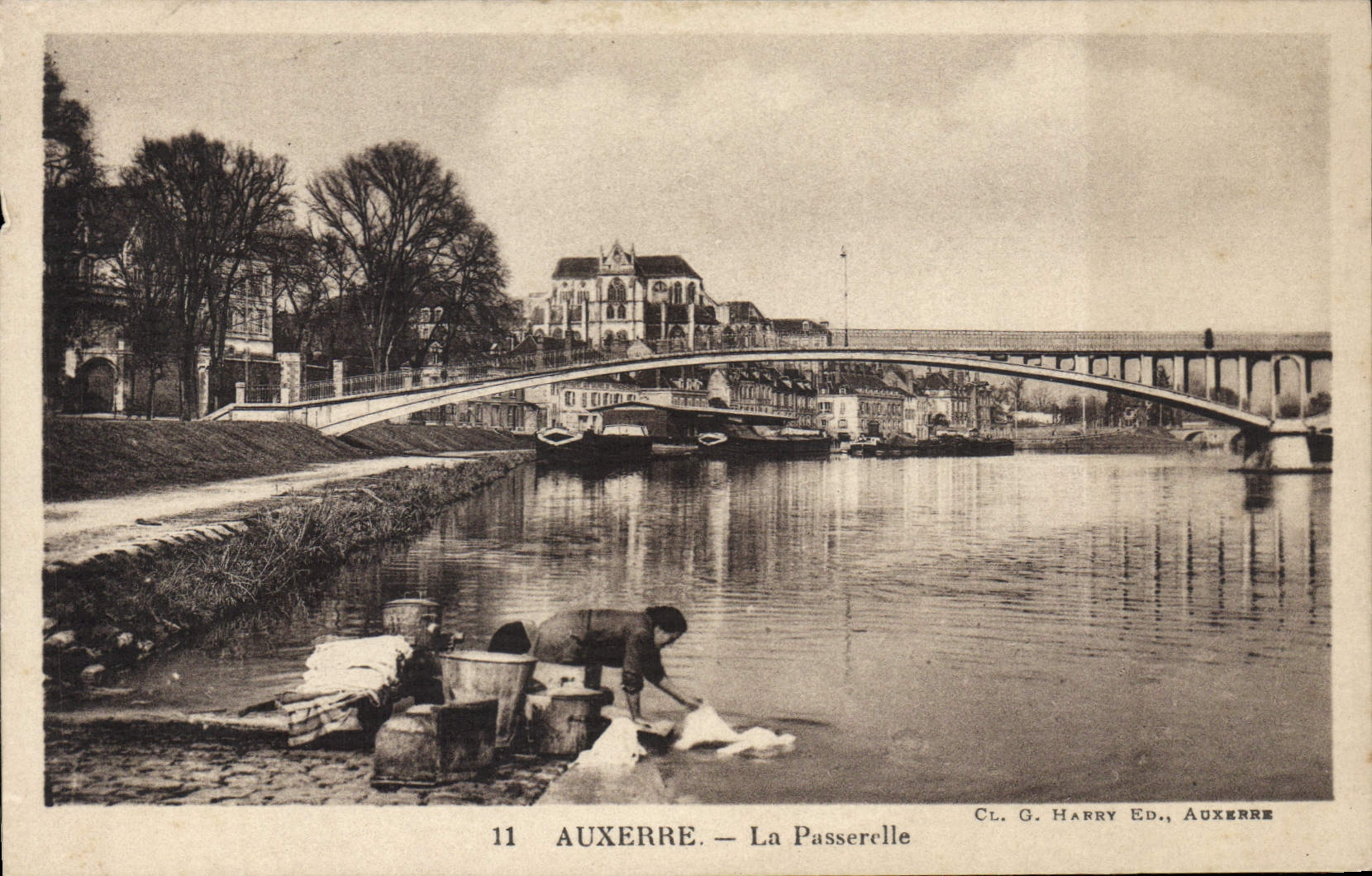 CPA Auxerre La Passerelle