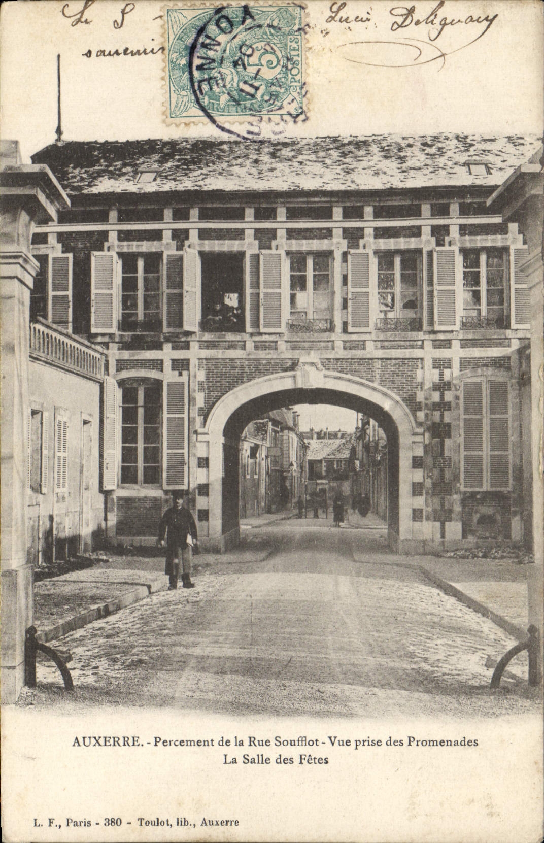 Auxerre - Percement de la Rue Soufflot - Vue prise des Promenades - La Salle des Fêtes