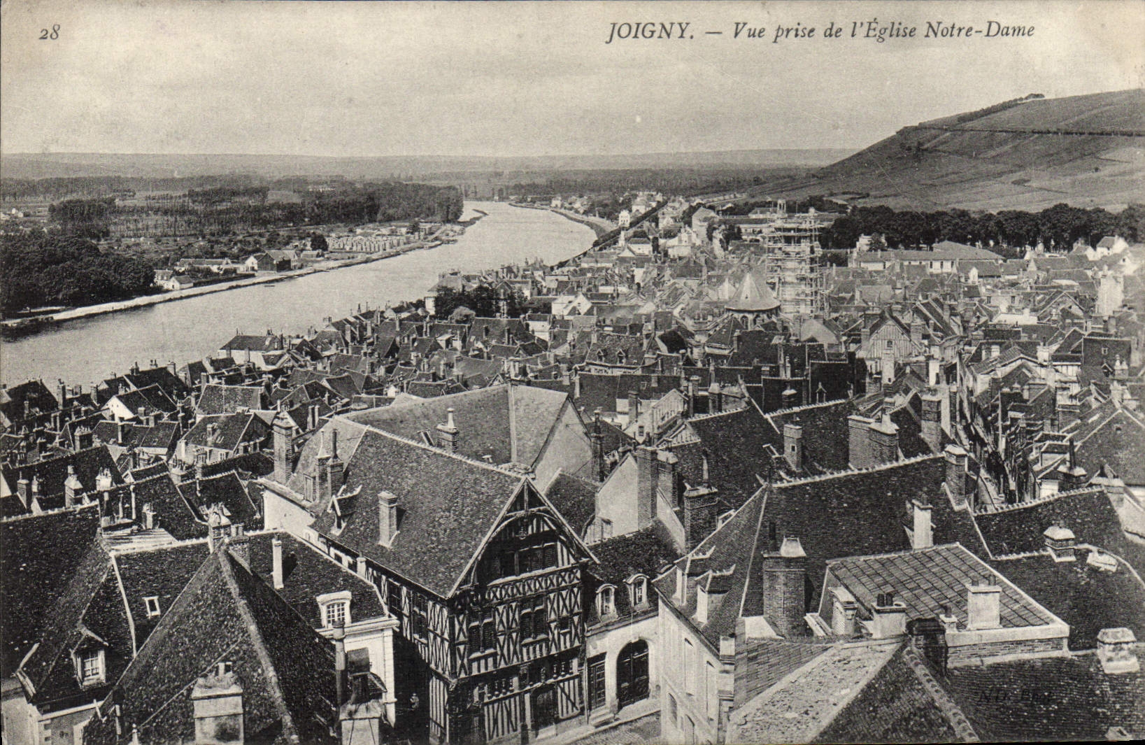 Joigny — Vue prise de l'Église Notre-Dame — éditeur N.V. EE, n° 28