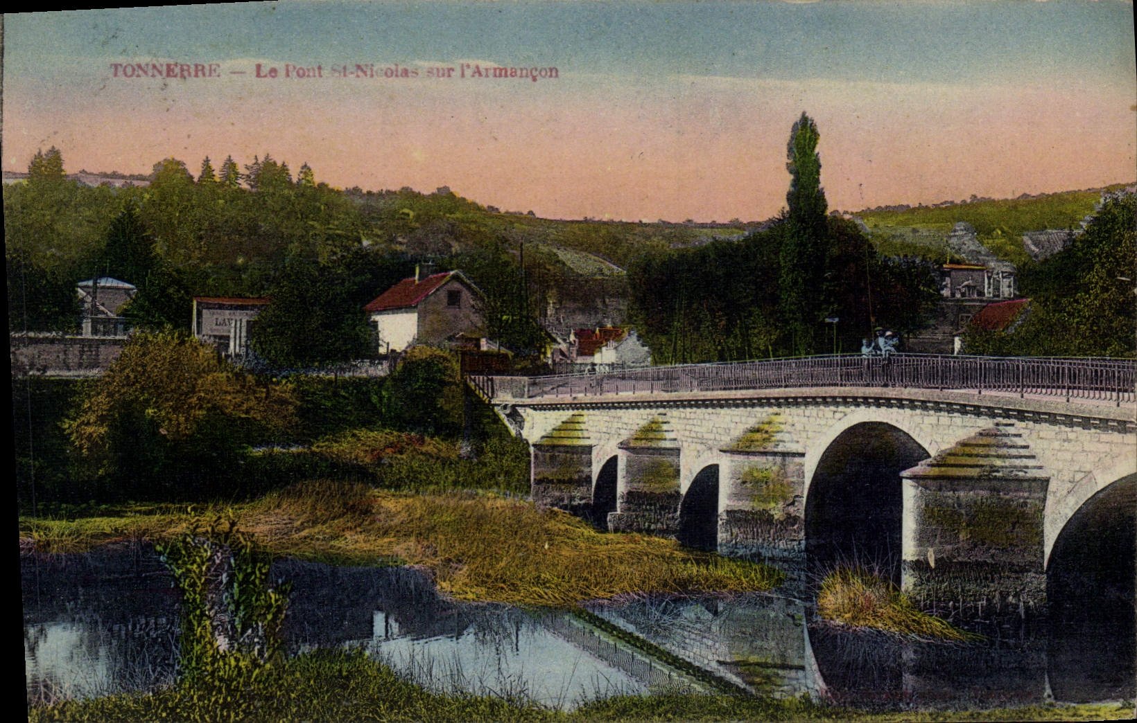 Tonnerre — Le Pont-Saint-Nicolas sur l'Armançon