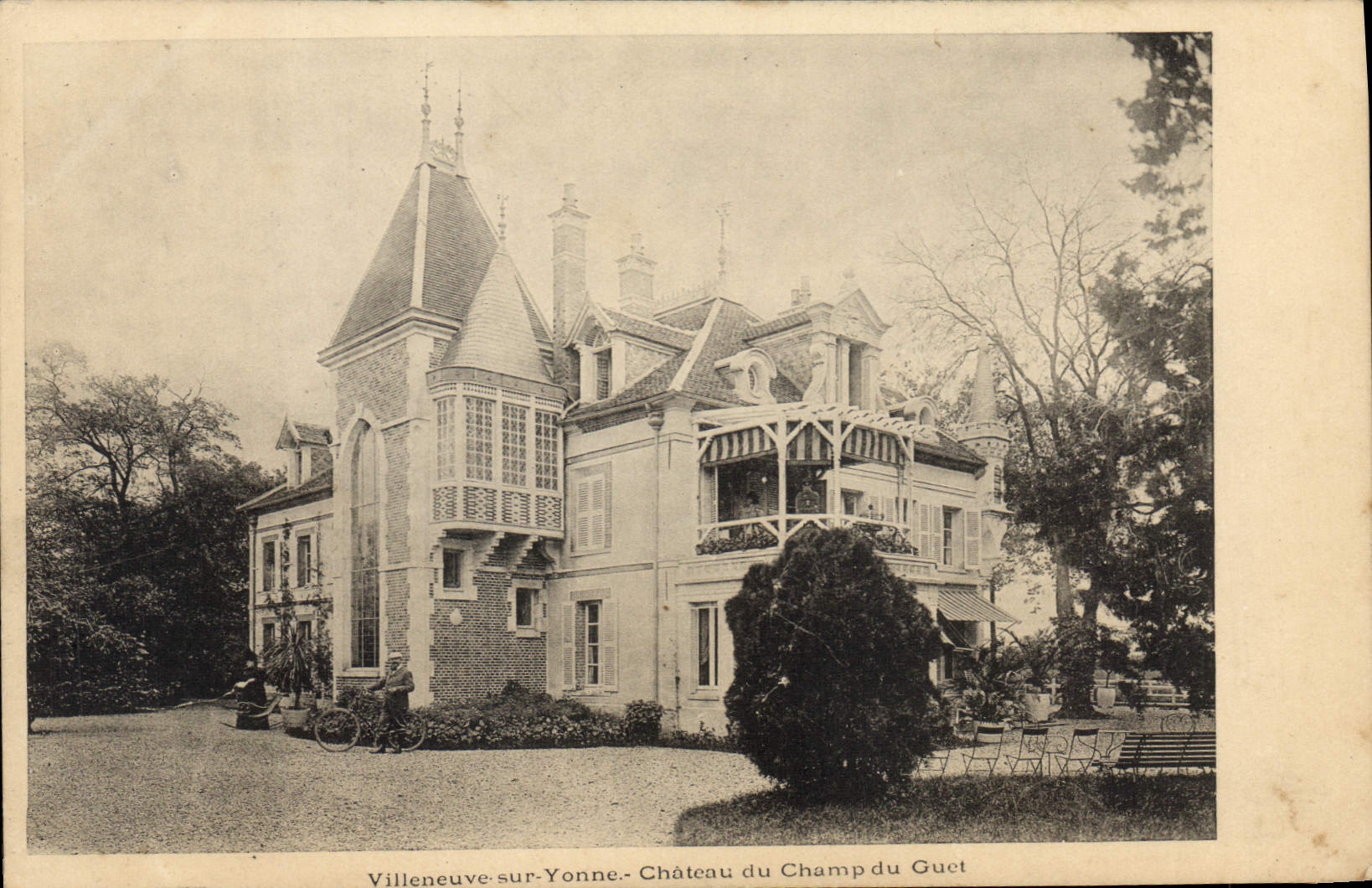 Villeneuve-sur-Yonne - Château du Champ du Guet — éditeur non identifié, n° de série non visible