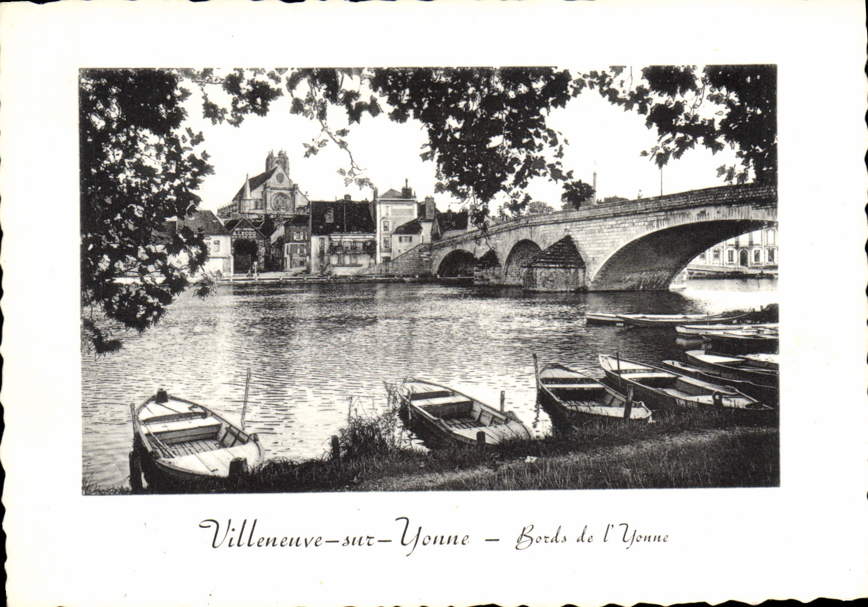 Villeneuve-sur-Yonne — Bords de l’Yonne — Librairie Morisse