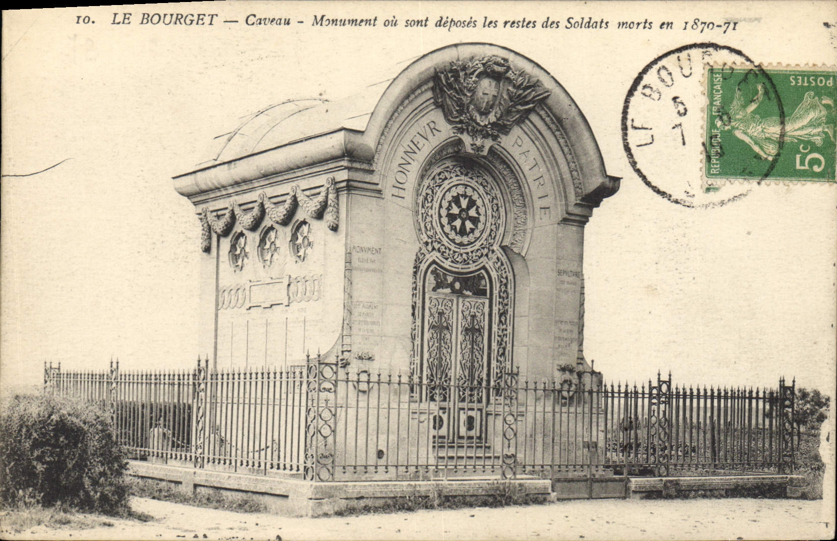 CPA Le Bourget Caveau Monument Ou Sont Deposés Les restes des soldats morts en 1870-1871