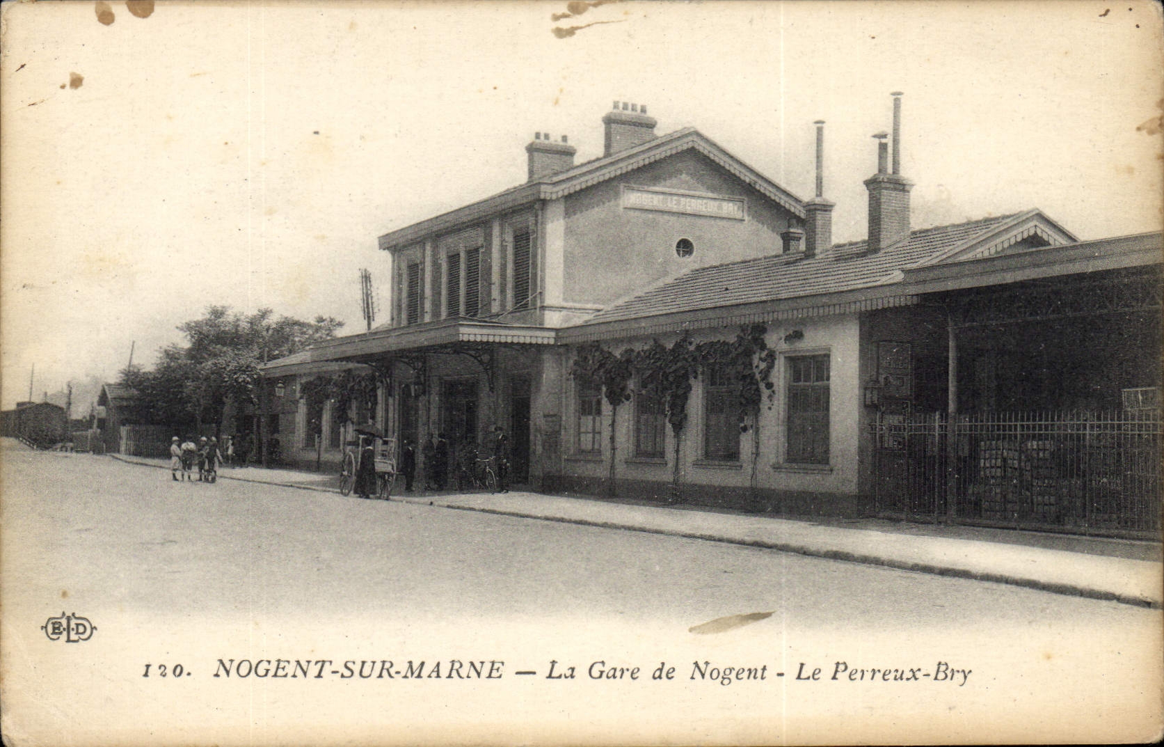 Nogent-sur-Marne — La Gare de Nogent - Le Perreux-Bry — B.D. n°120
