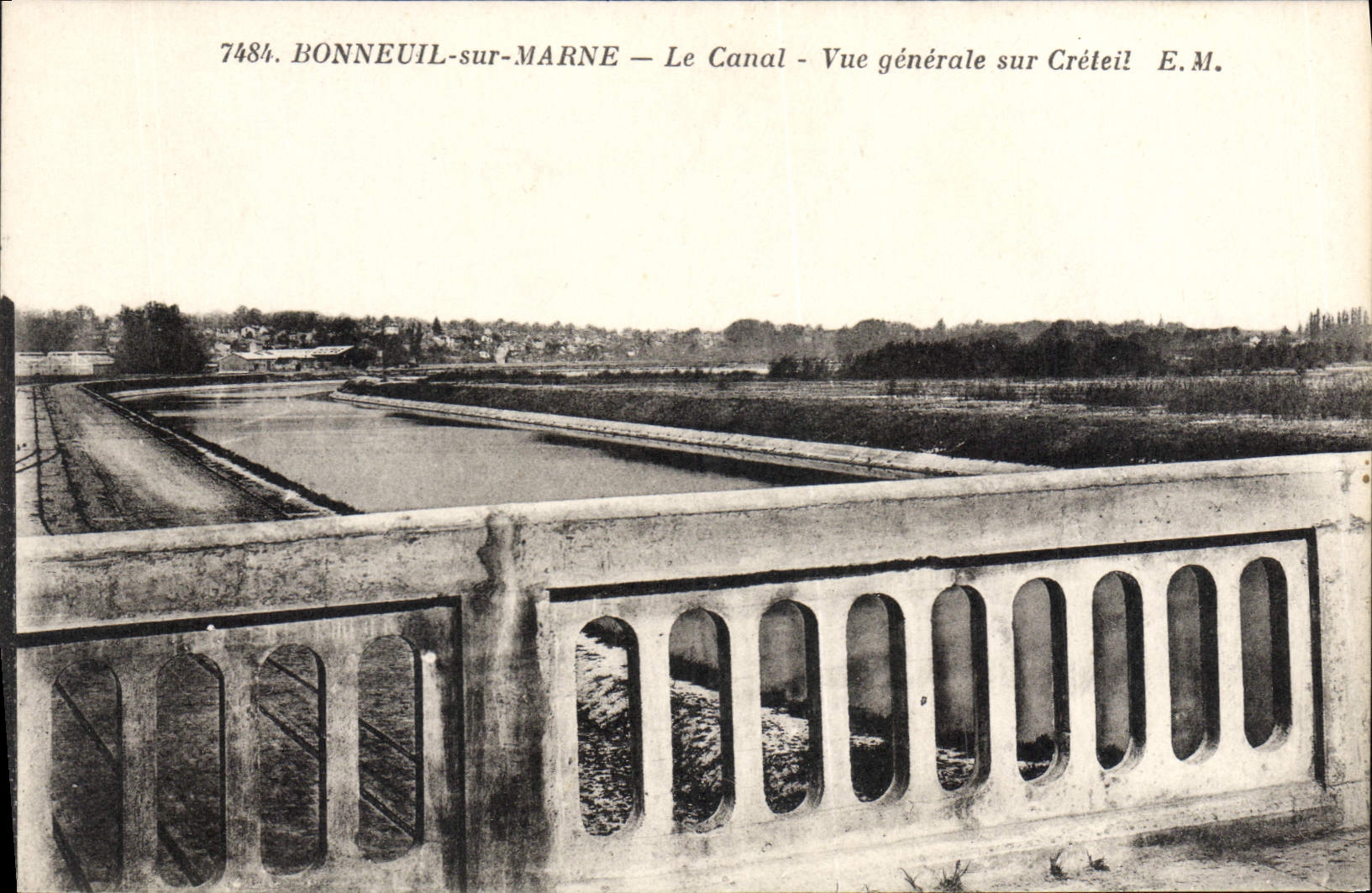 CPA Bonneuil Sur Marne Le Canal Vue Generale Sur Creteil