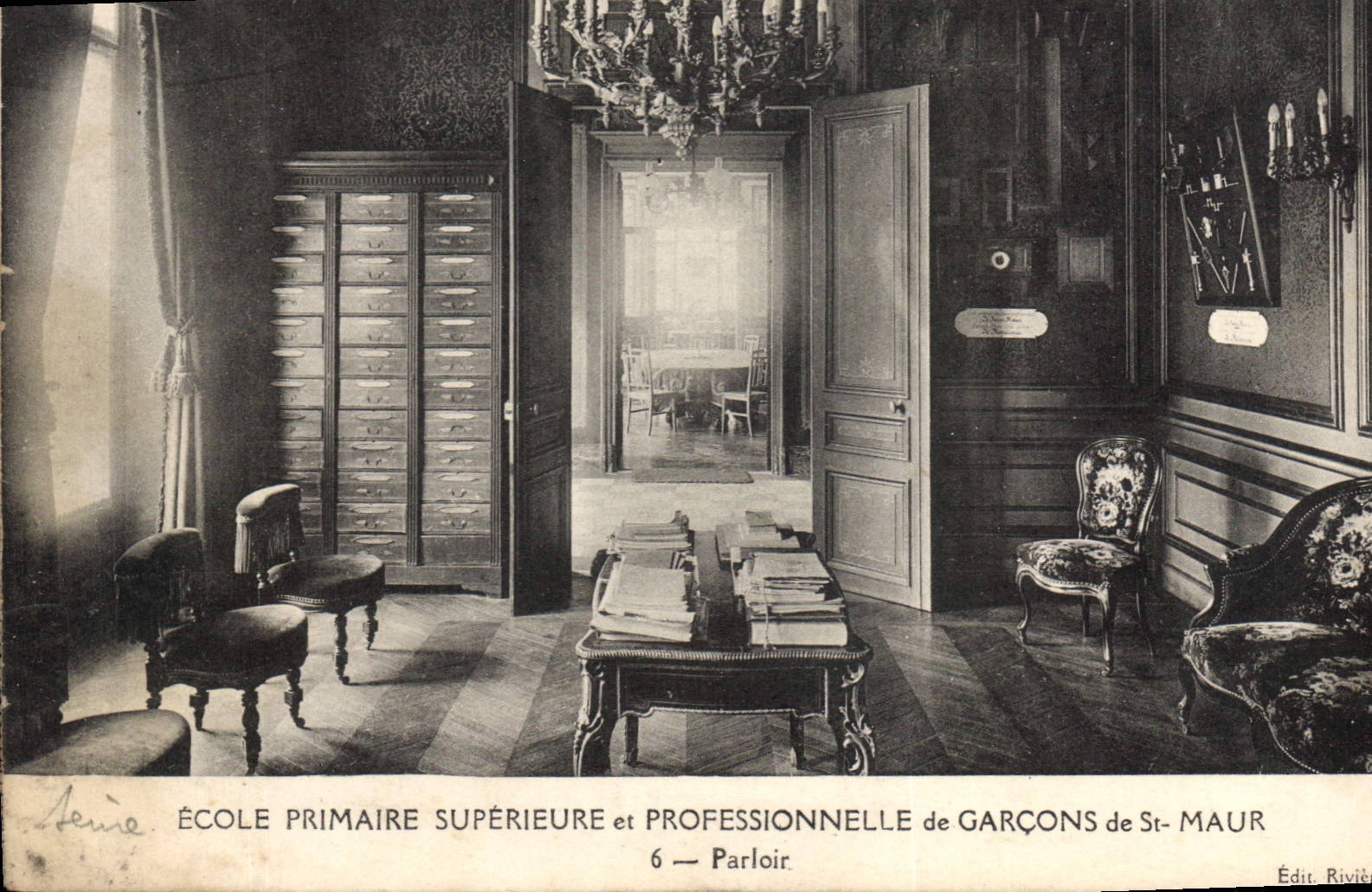 Escuela primaria superior y profesional de chicos de St-Maur — Salón — Ed. Rivière