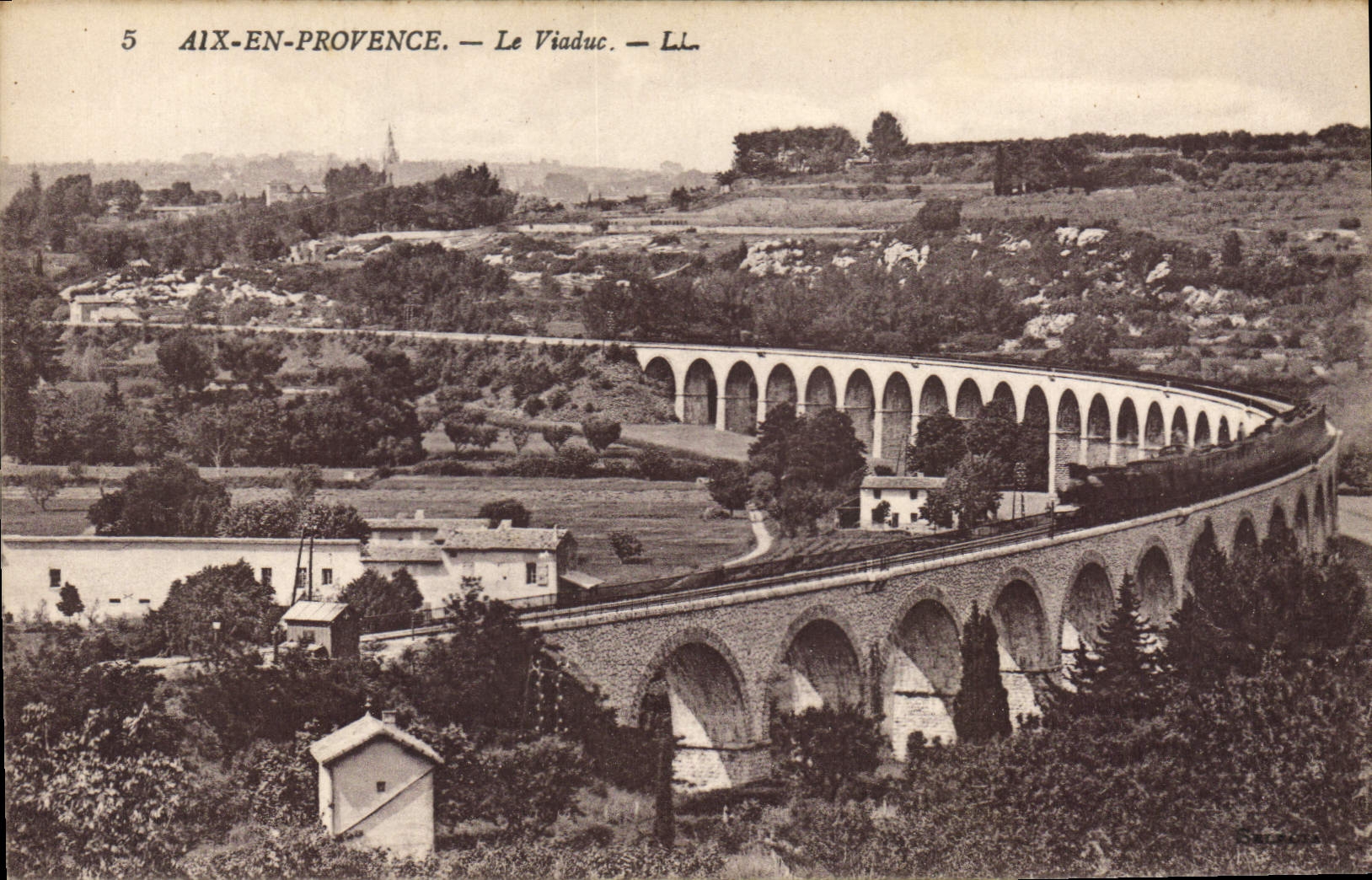 Aix-en-Provence — Le Viaduc — LL.