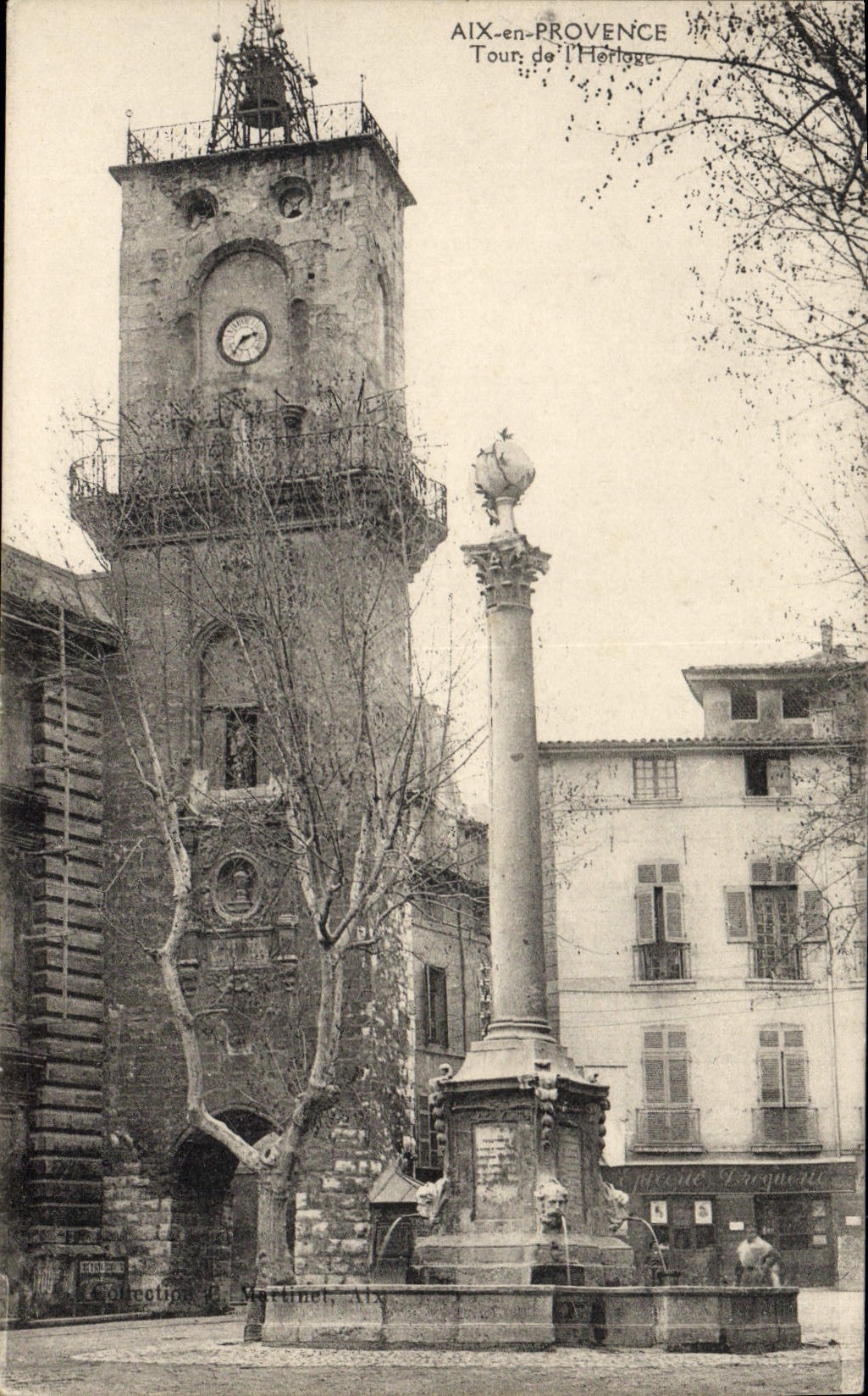 Aix-en-Provence — Tour de l'Hôtel de Ville et Fontaine de la Place de l'Hôtel de Ville — éditée par P. Porgaette